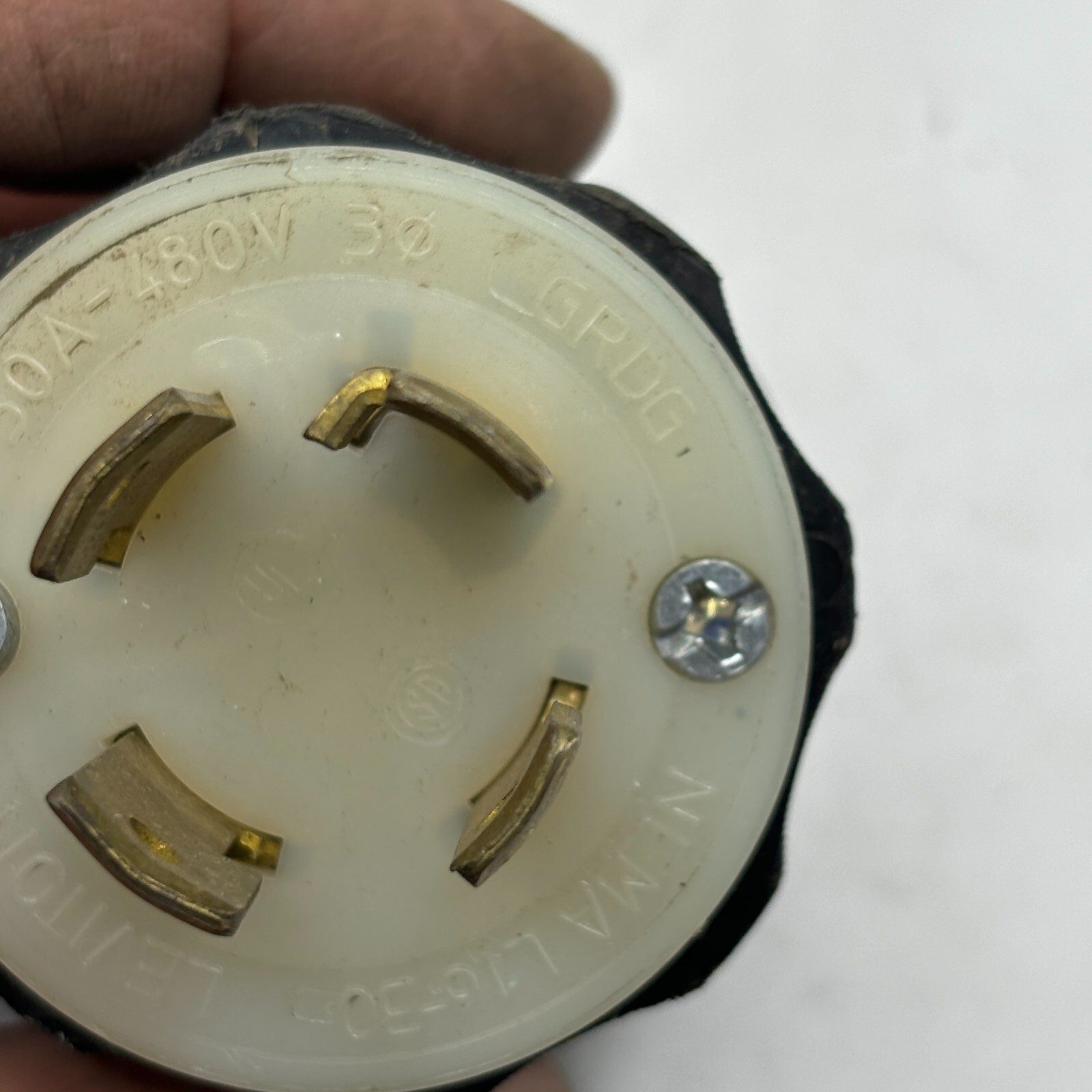 LEVITON NEMA L16-30 MALE END TWIST LOCK CONNECTOR 30A 480V, 2431 L16-20P🔔