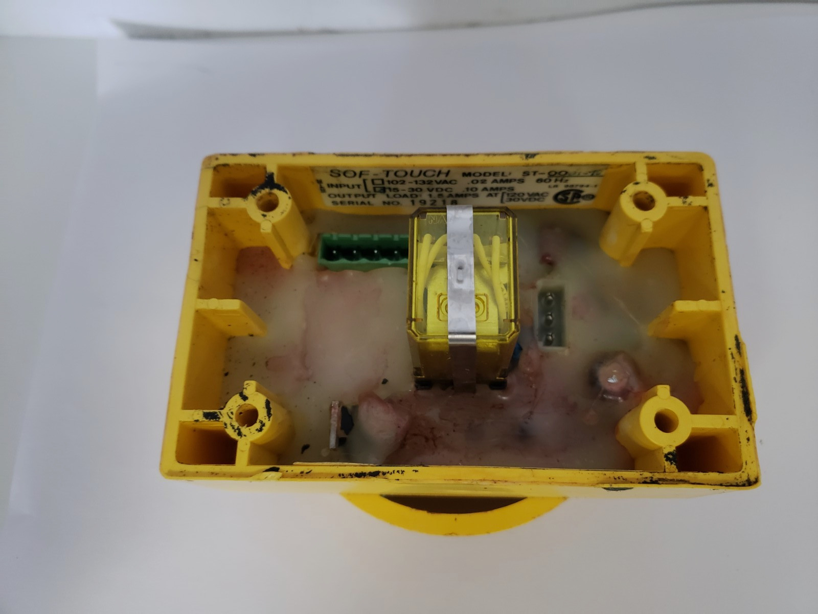 SOF TOUCH ST-0001-40 INDUSTRIAL MACHINE SWITCH 15-30 VDC 10A
