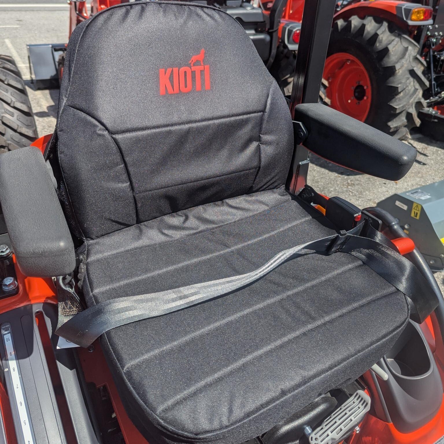 New Genuine OEM Kioti Seat Cover KSC21 for CX CK DK NS NX Series Tractors