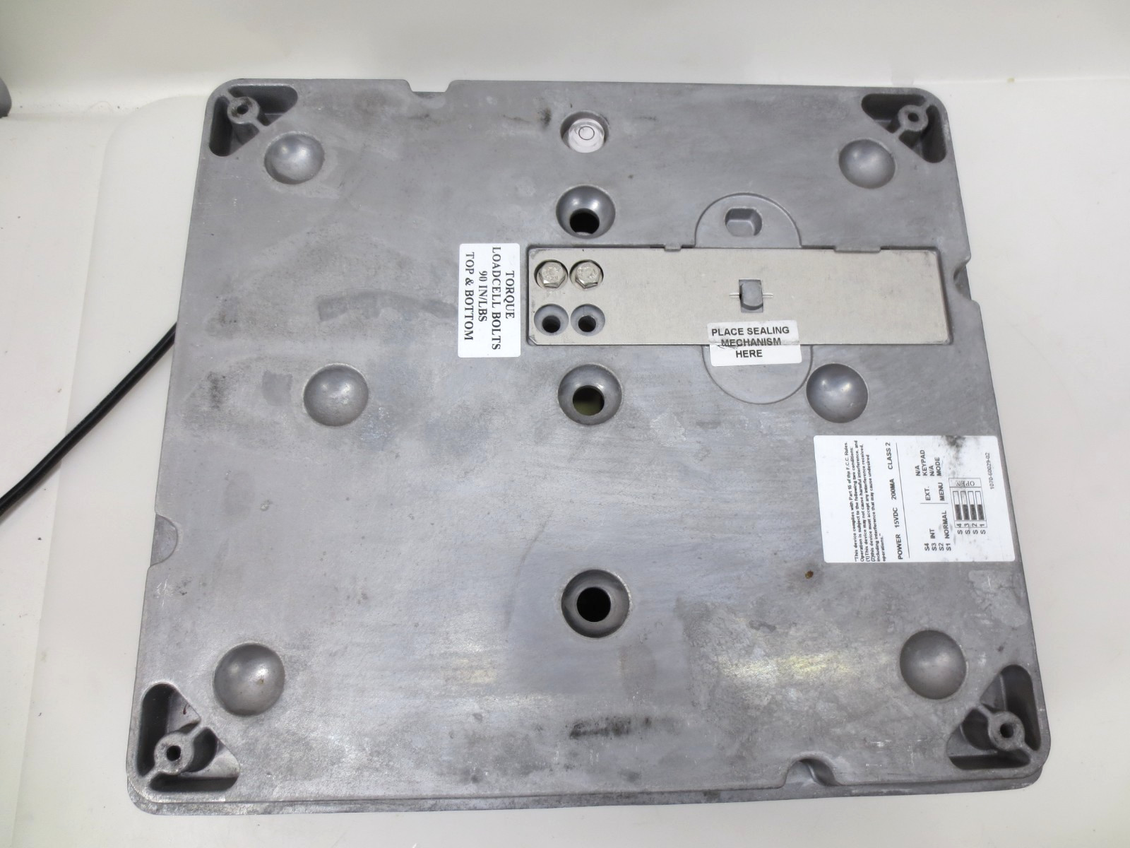 NCI Weigh-Tronix 6720-15 15 kg, 30 x 0.01 lbs 120 VAC 30lbs Bench Digital Scale