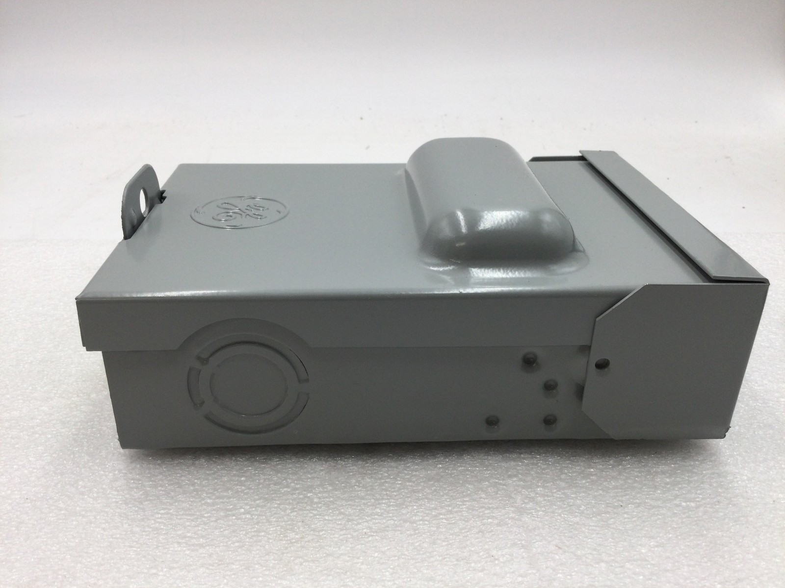 GE General Electric TF30R / TF30RCP 30 Amp 120/240V Fusible Outdoor Disconnect