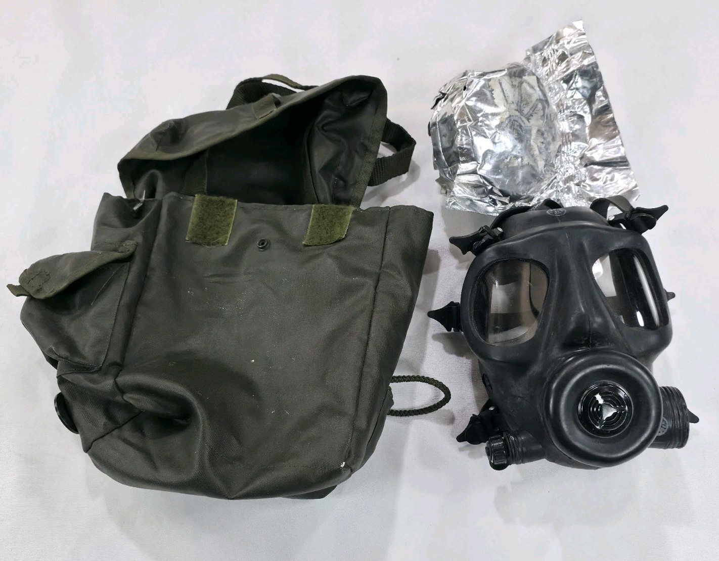Turkish Military SR10-ST Gas Mask-Respirator MKEK 2003 +Straw w/Filter+Carry Bag