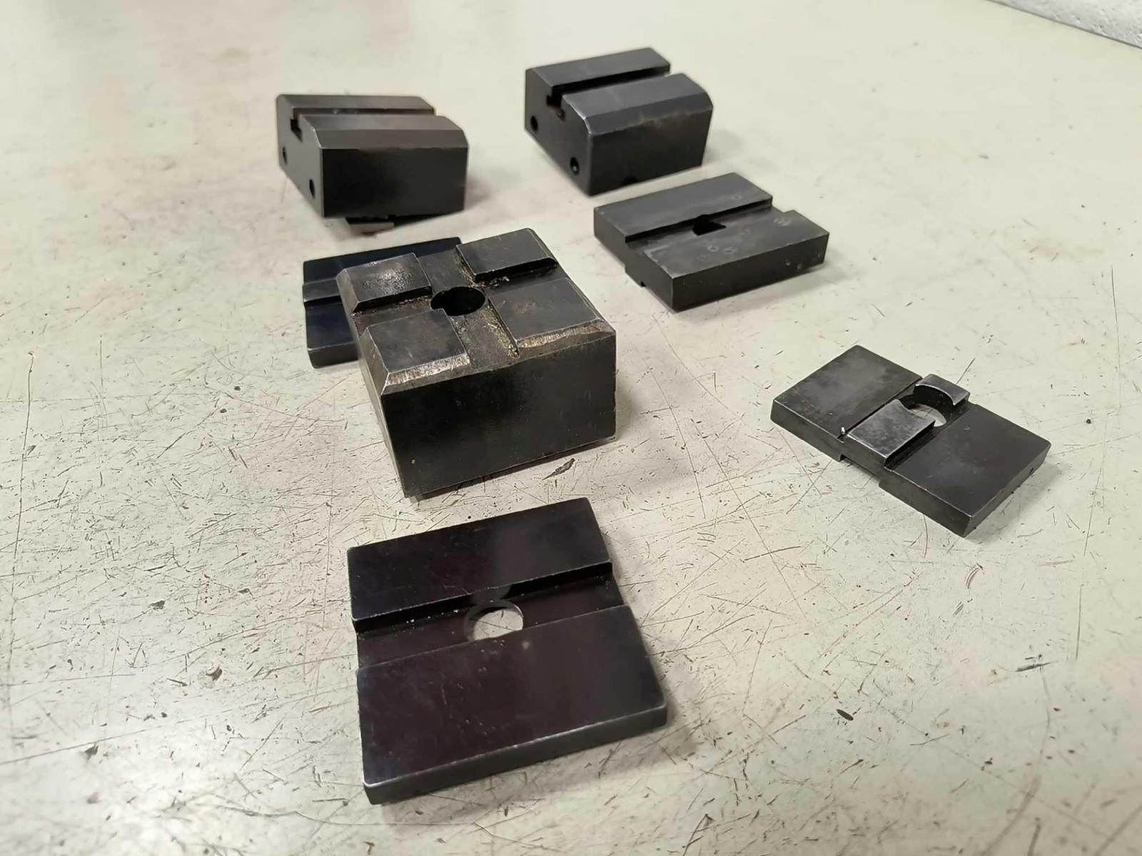 Pile of B&S & Somma Screw Machine Tool Holders Tool Post Circular Holders