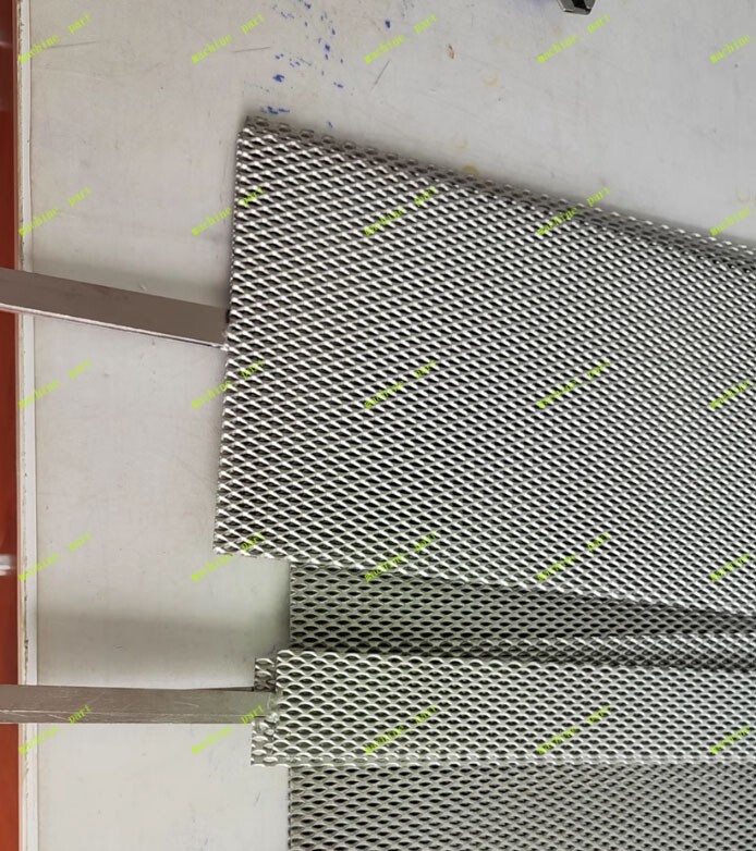 185mm×450mm X 0.5/1mm Metal Titanium Mesh Sheet Perforated Plate Can Be Cut