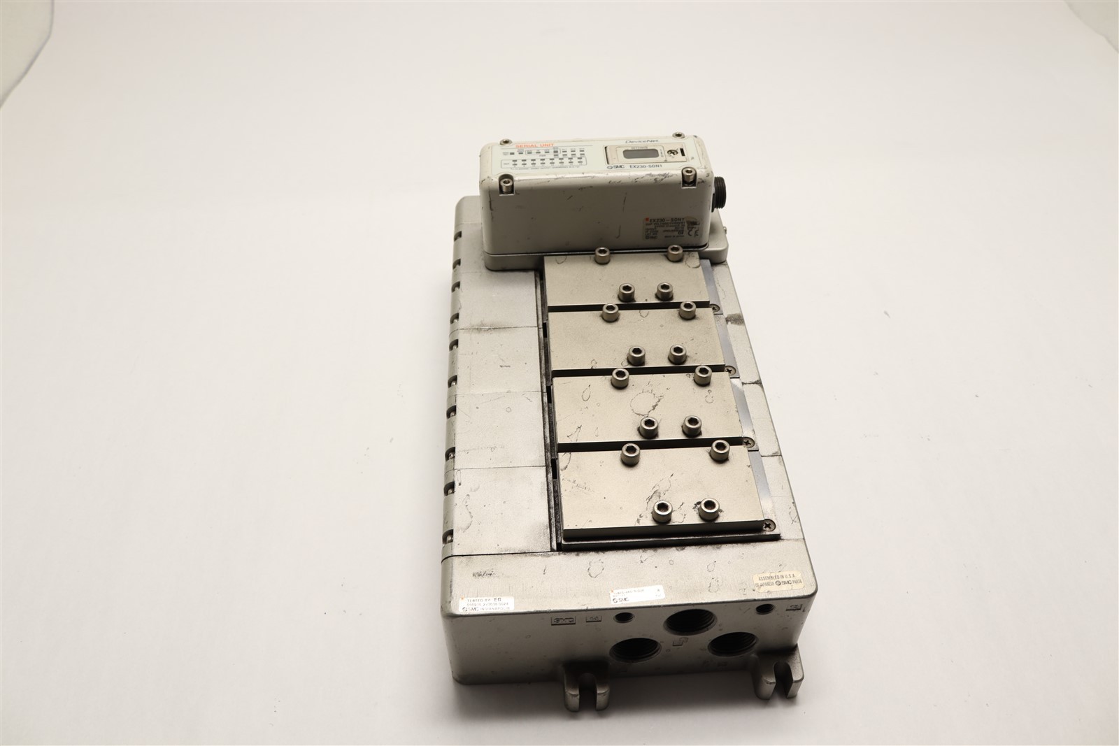 SMC MANIFOLD W/ DEVICENET MODULE VV825-04S-SUQW06BT-W1 EX230-SDN1