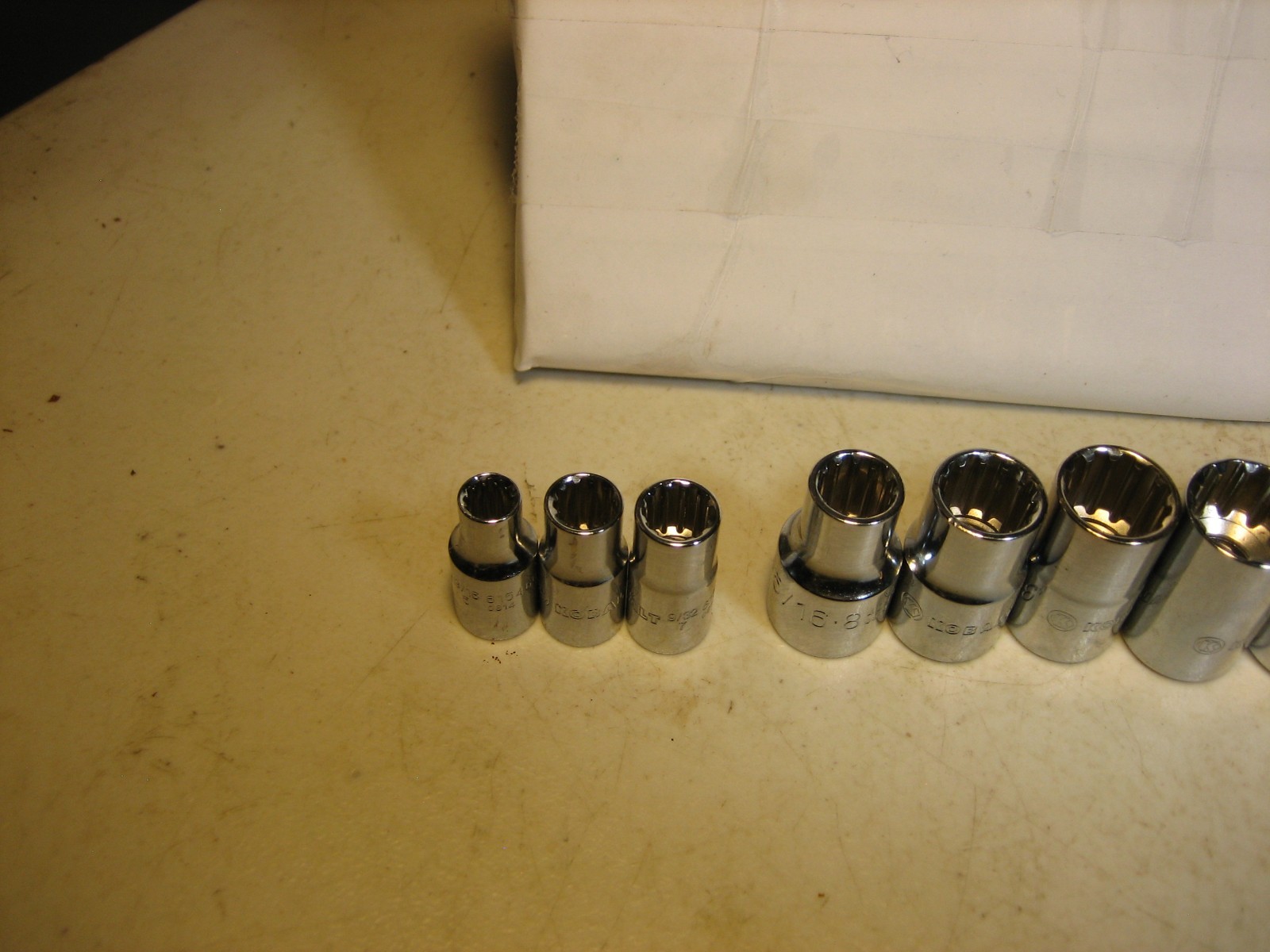 Kobalt (11 pcs) 1/4″ & 3/8″ Drive Spline Sockets (3/16″ To 3/4″)