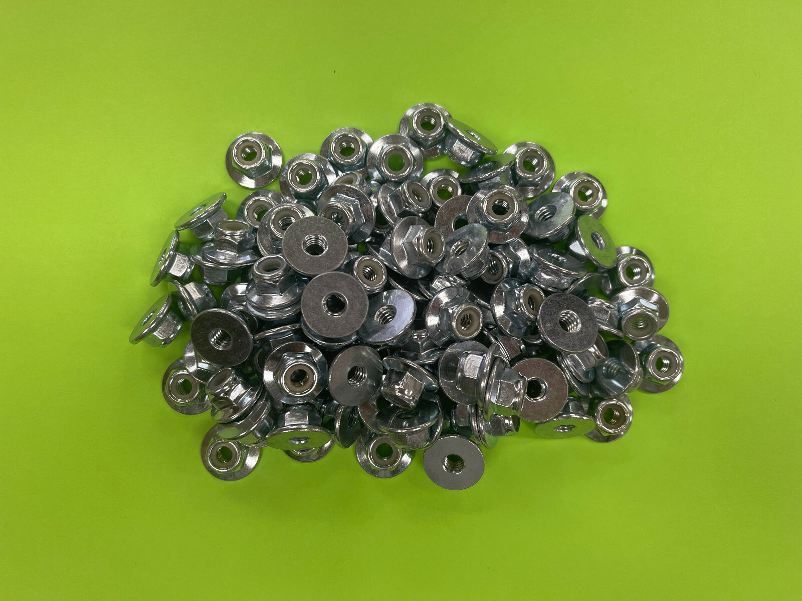 100 pcs 1/4-20 Nylon Insert Hex Flange Lock Nut, Zinc Clear, 1/4-20