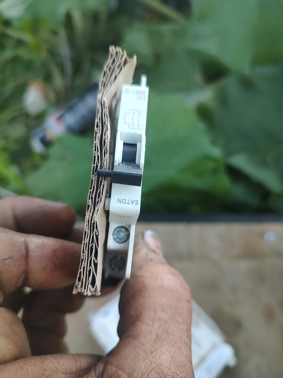 6 ampAuxillary Switch/ contact
