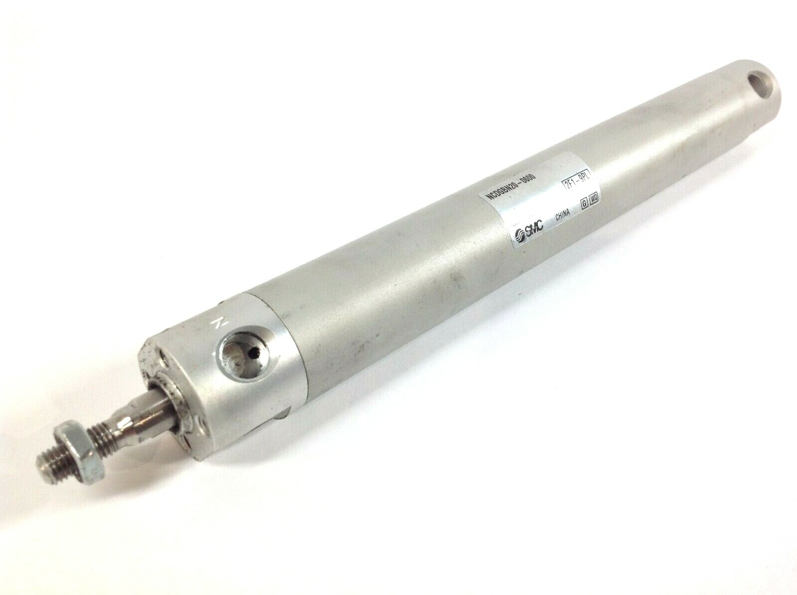 SMC NCDGBN20-0600 Pneumatic Cylinder Round Body