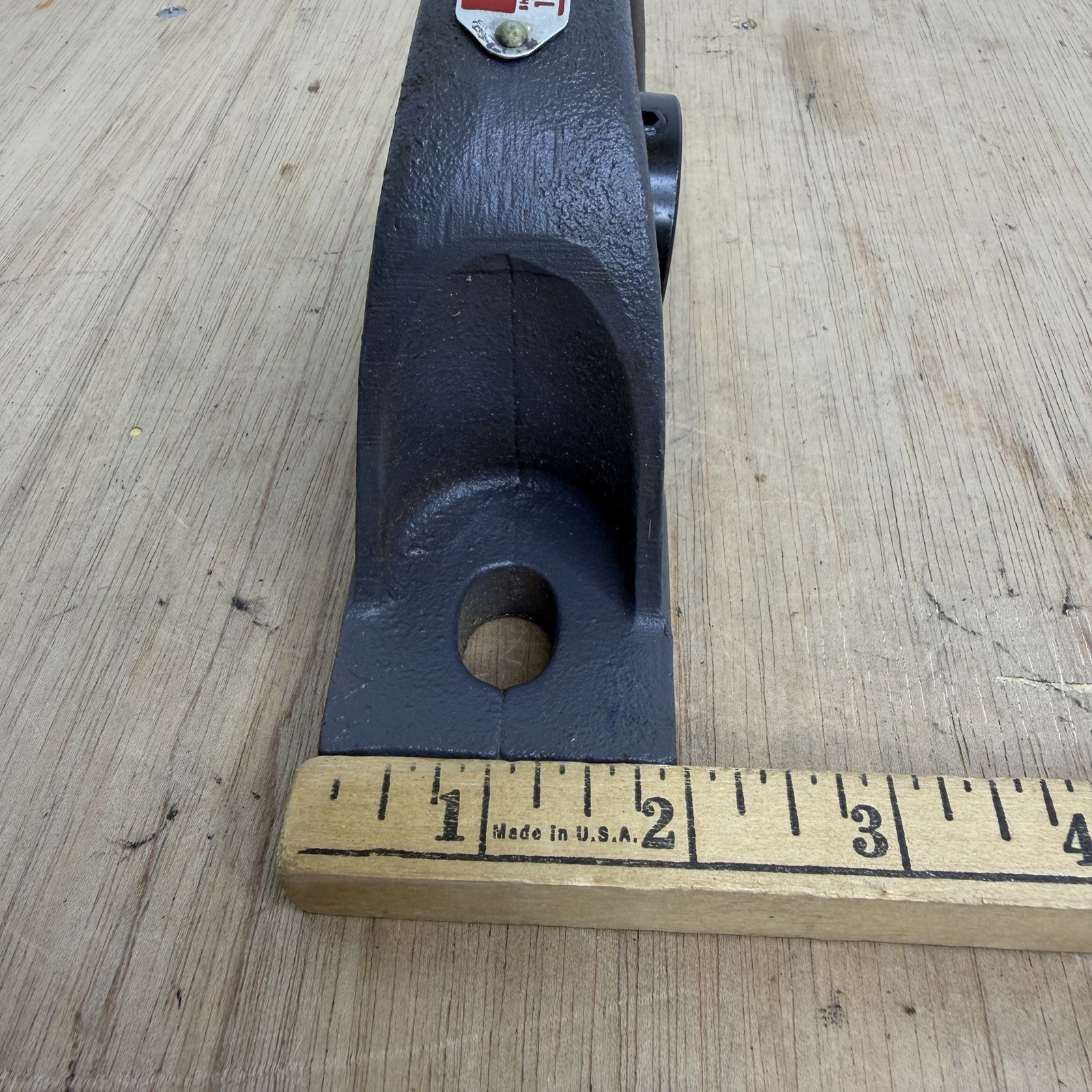 SEALMASTER NP-19 PILLOW BLOCK BALL BEARING 1 3/16″ BORE CAST IRON MOUNTED USA