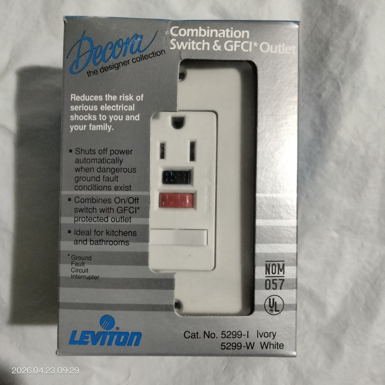 Lot of 4 Leviton 5299 Decora Combination Switch & GFCI Outlet 15A 125V NEW