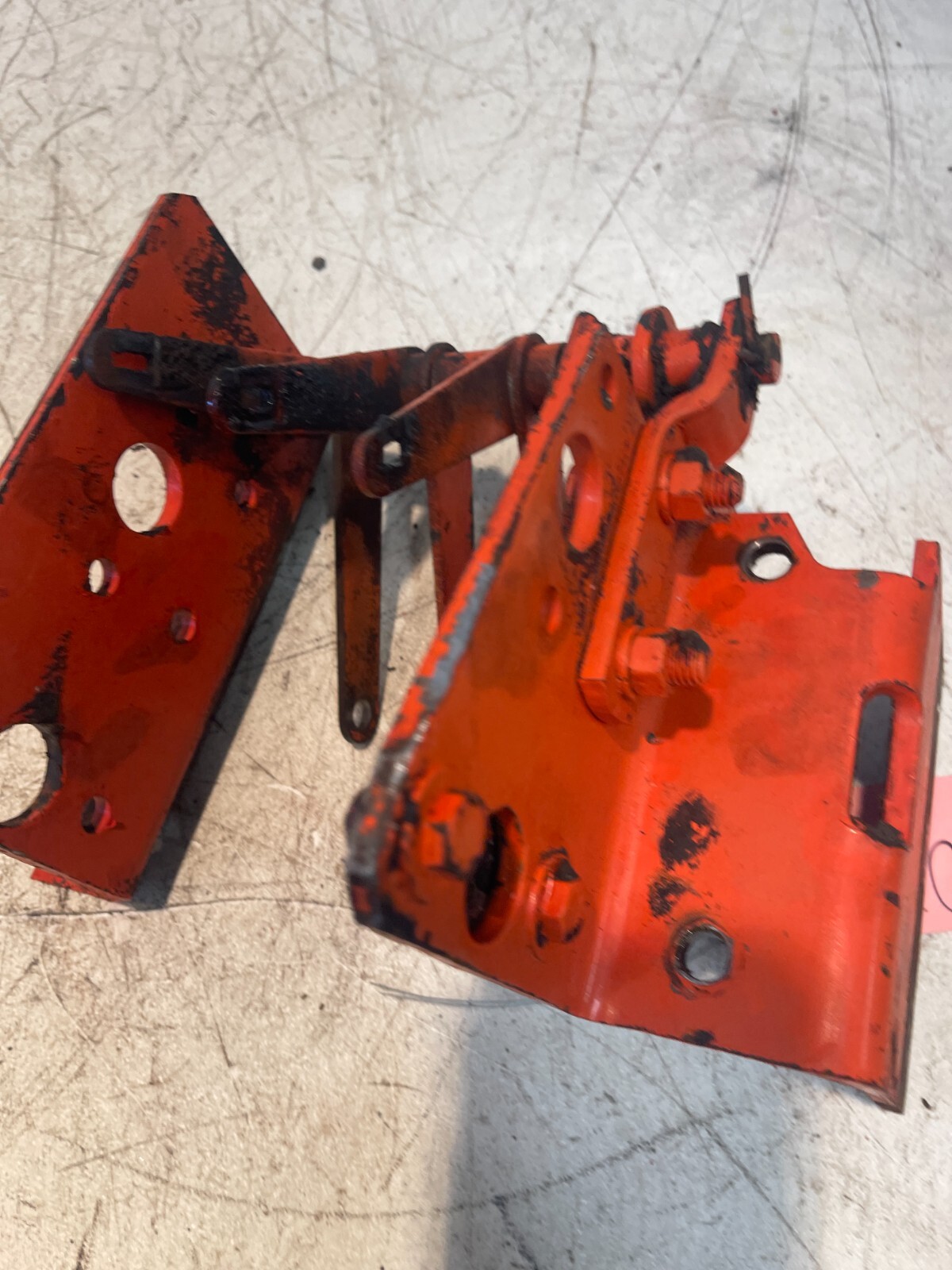 1970 Allis Chalmers AC 190 XT Diesel Tractor Hydraulic Valve Linkage & Brackets