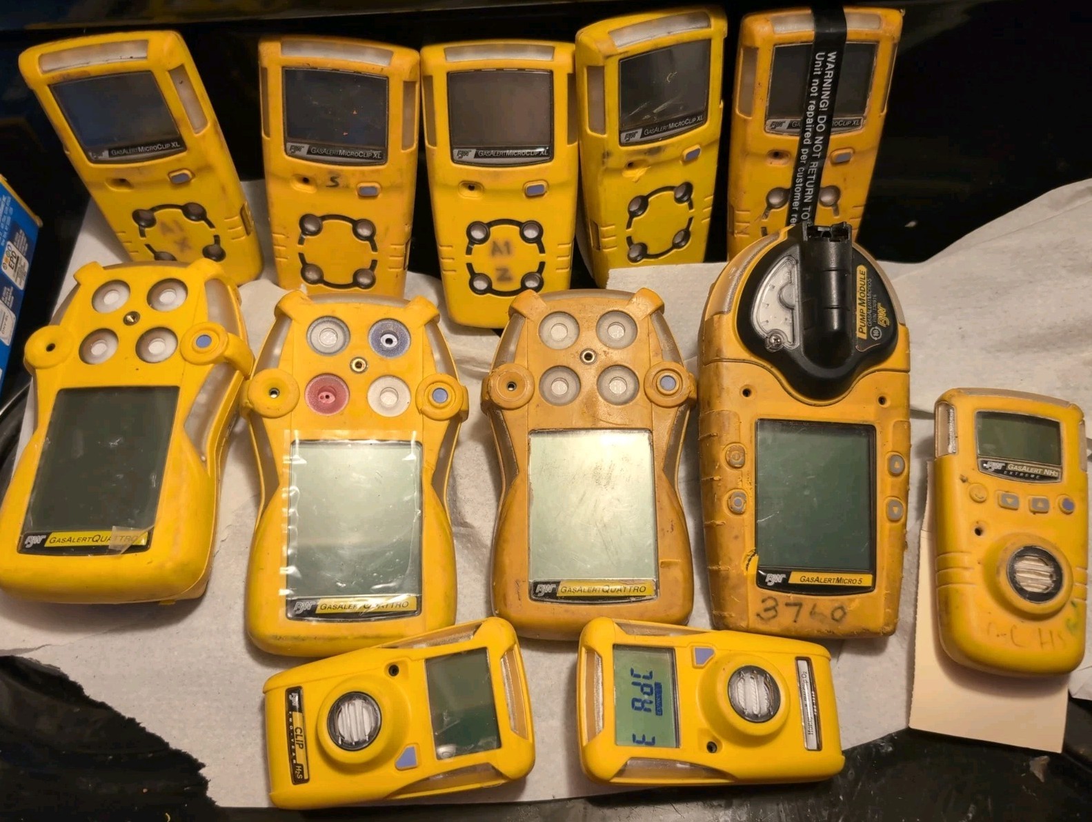 Lot of Honeywell 12 BW Honeywell Gas Alert Air Monitors Non Working Repair Parts