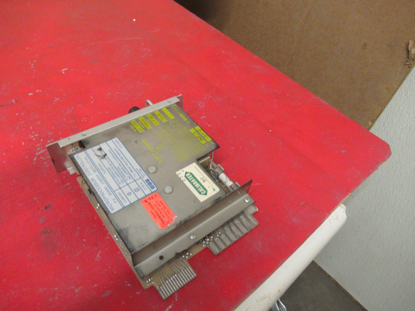 DME MICROPROCESSOR CONTROLLER MODULE SMPIOG 240VAC 10A A AMPS 2400W WATTS USED