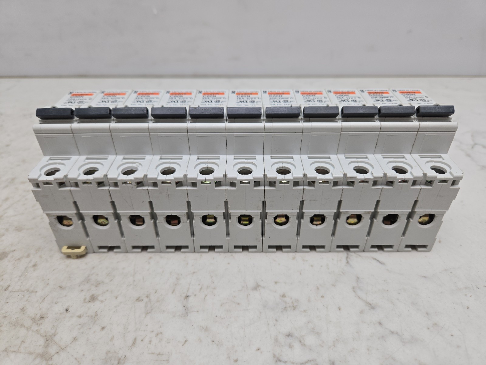 Mixed Lot of 24 Single Pole Miniature Circuit Breaker Mix of 1 to 40 Amp See Pic