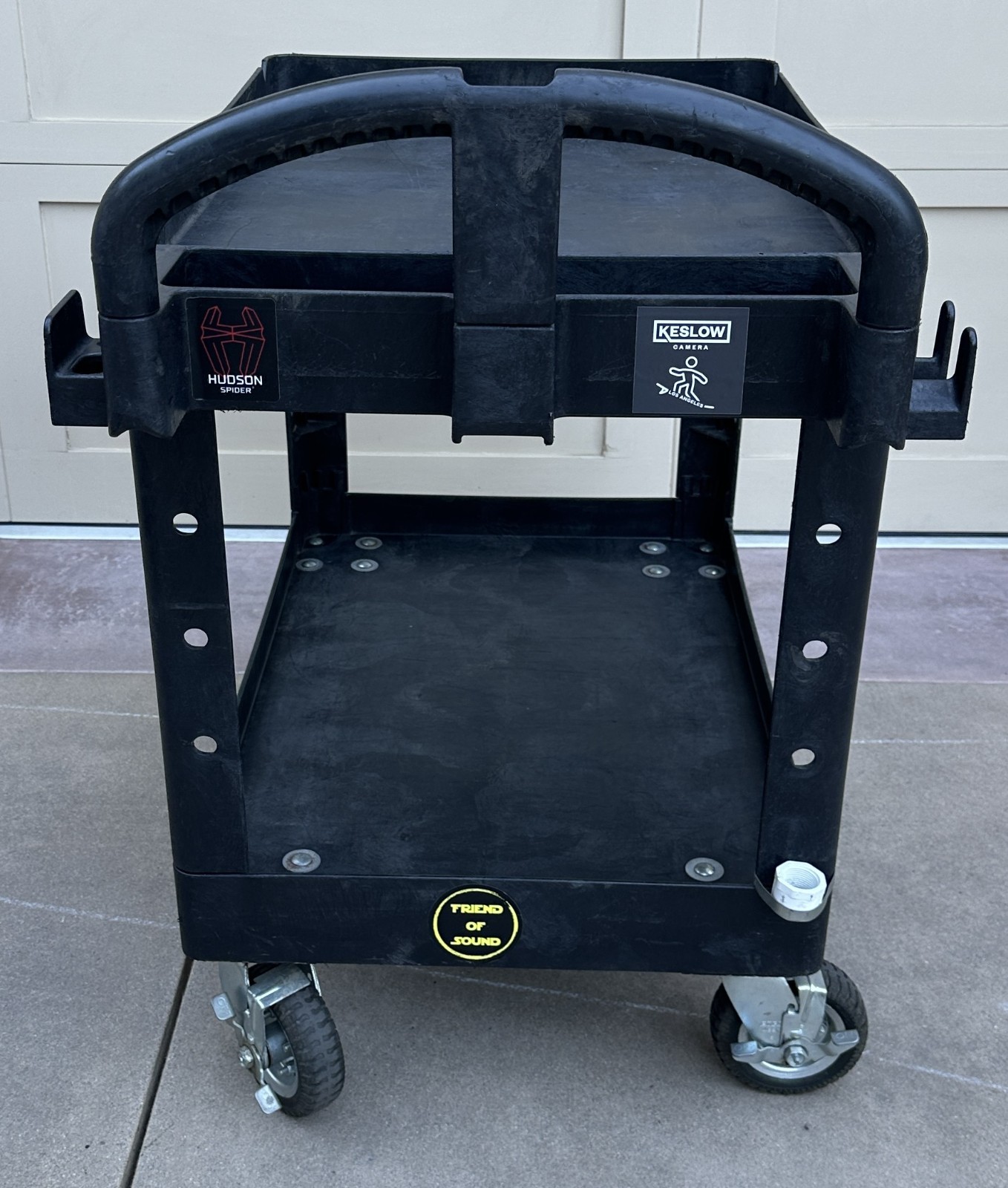 Rubbermaid FG452088BLA Commercial Heavy-Duty Utility Cart – Very Good Condition