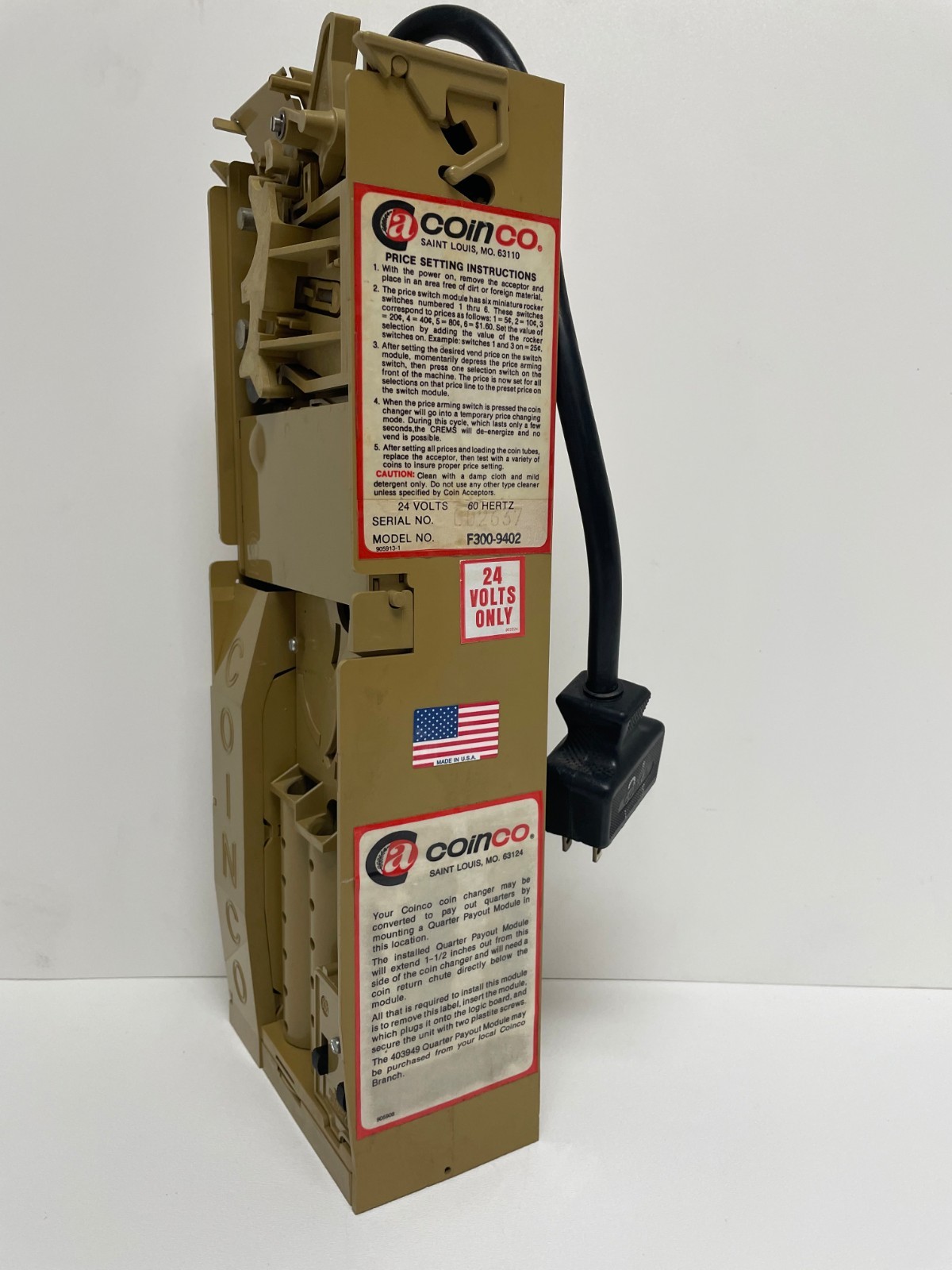 COINCO F300-9402 24V *COMPLETELY REBUILT* coin mech , acceptor