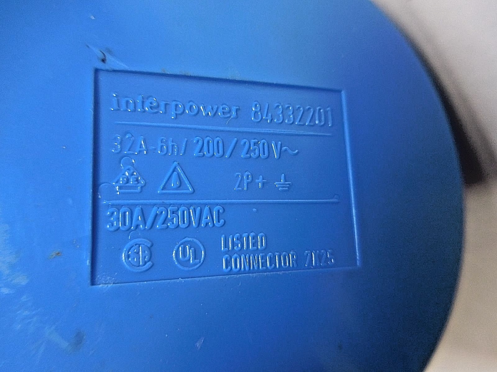 Interpower 84332201 32A-6h/200/250V 2P+ 30A/250VAC Connector (Set of 2)