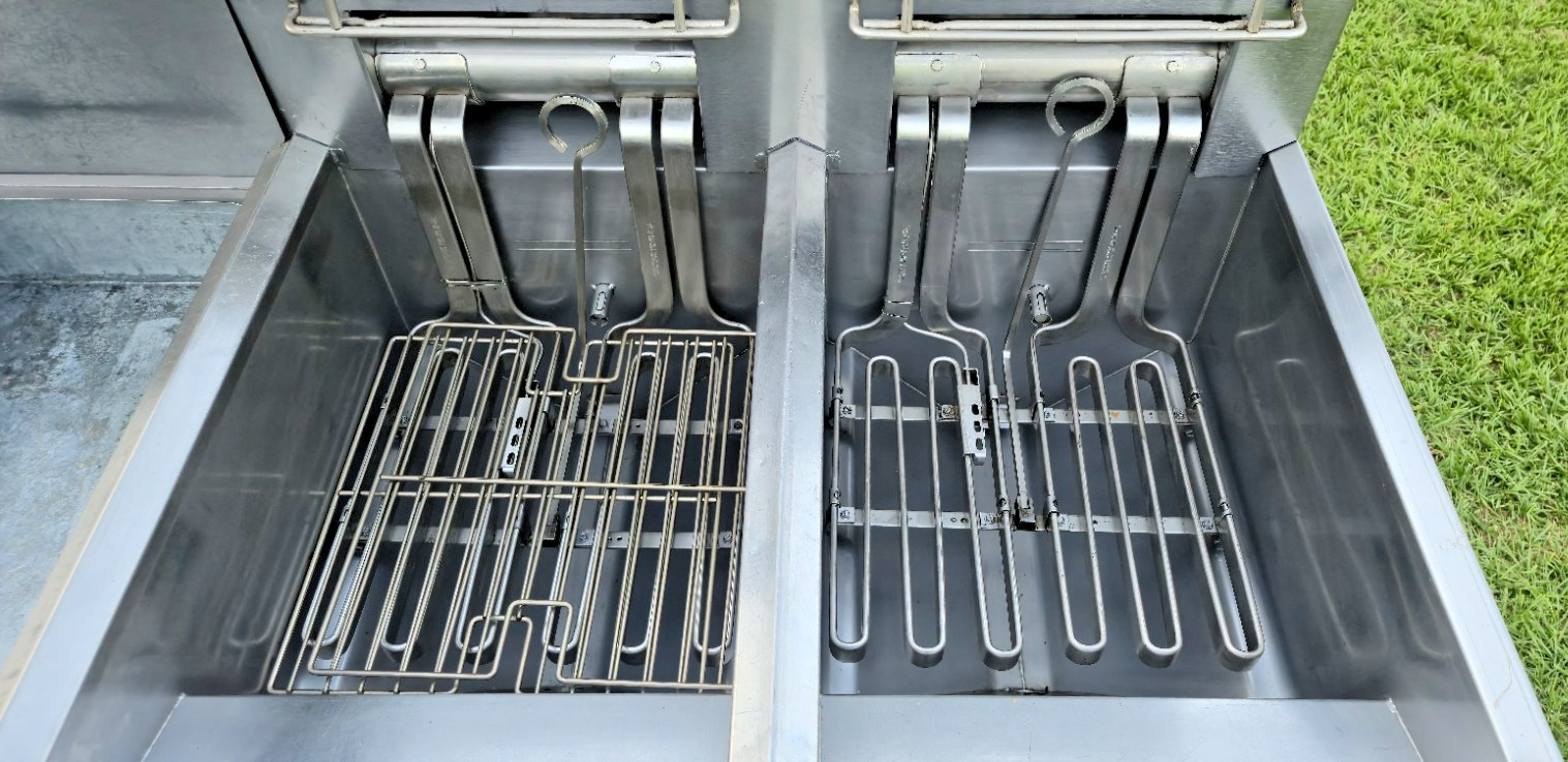 Frymaster Double Electric Fryer Model#: FMRE214SD, 208V 3φ Filtration Xtra Clean