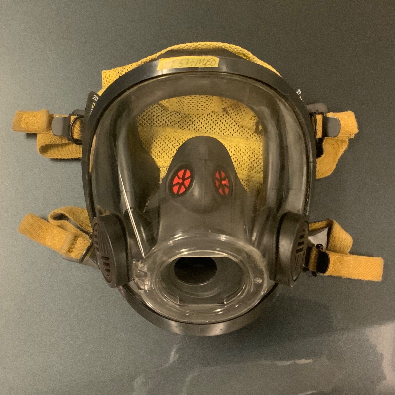 Scott AV-3000 HT Mask w/KEVLAR NETTING Firefighter SCBA AIR PAK MASK Size Medium