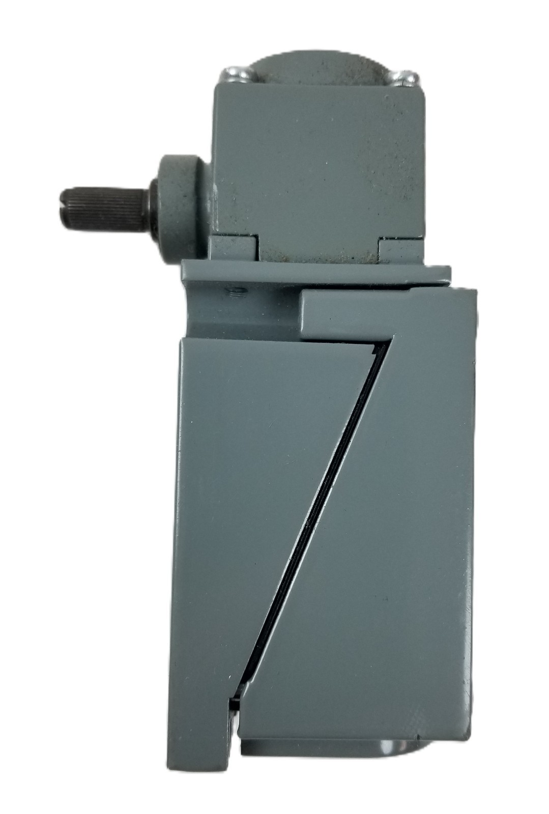 Allen-Bradley 802T-NPTP Limit Switch Oil Tight 4-Circuit 2NO/2NC 1/2″ NPT NEW