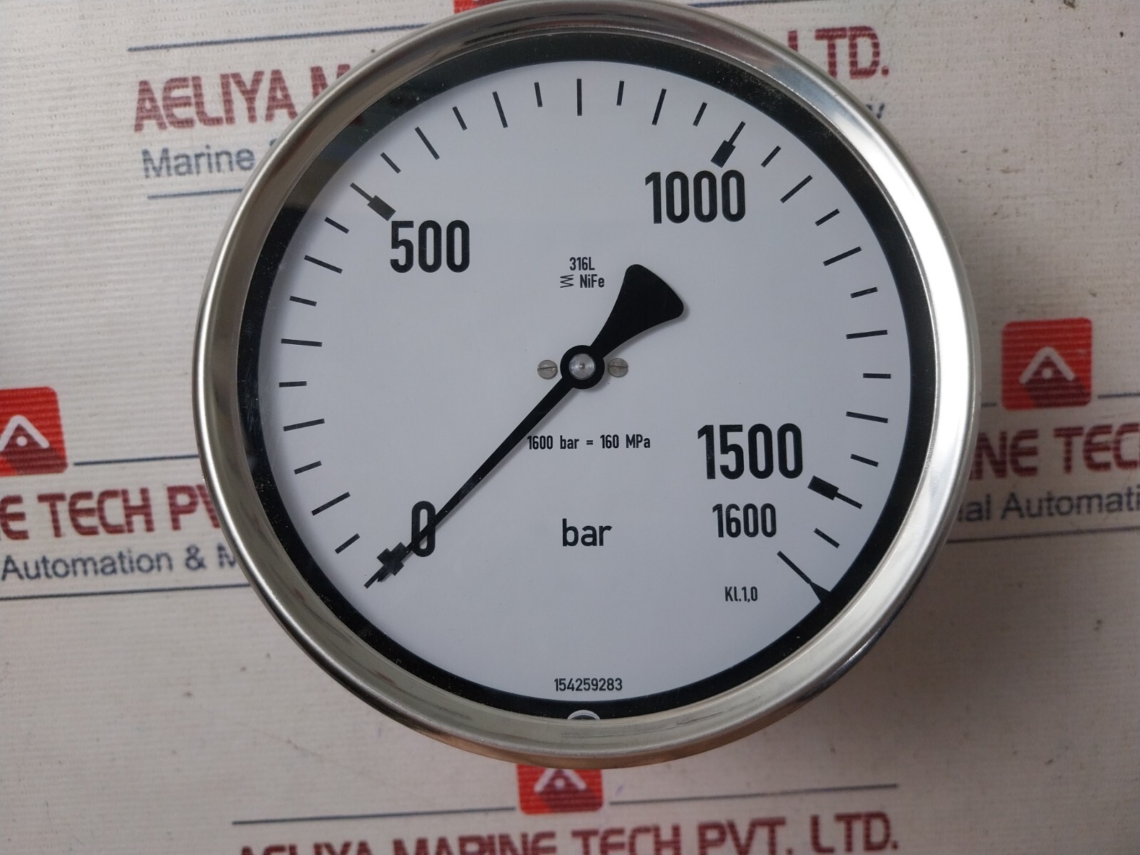 Nife 0-1600 Bar Oil Pressure Gauge 160 MPA