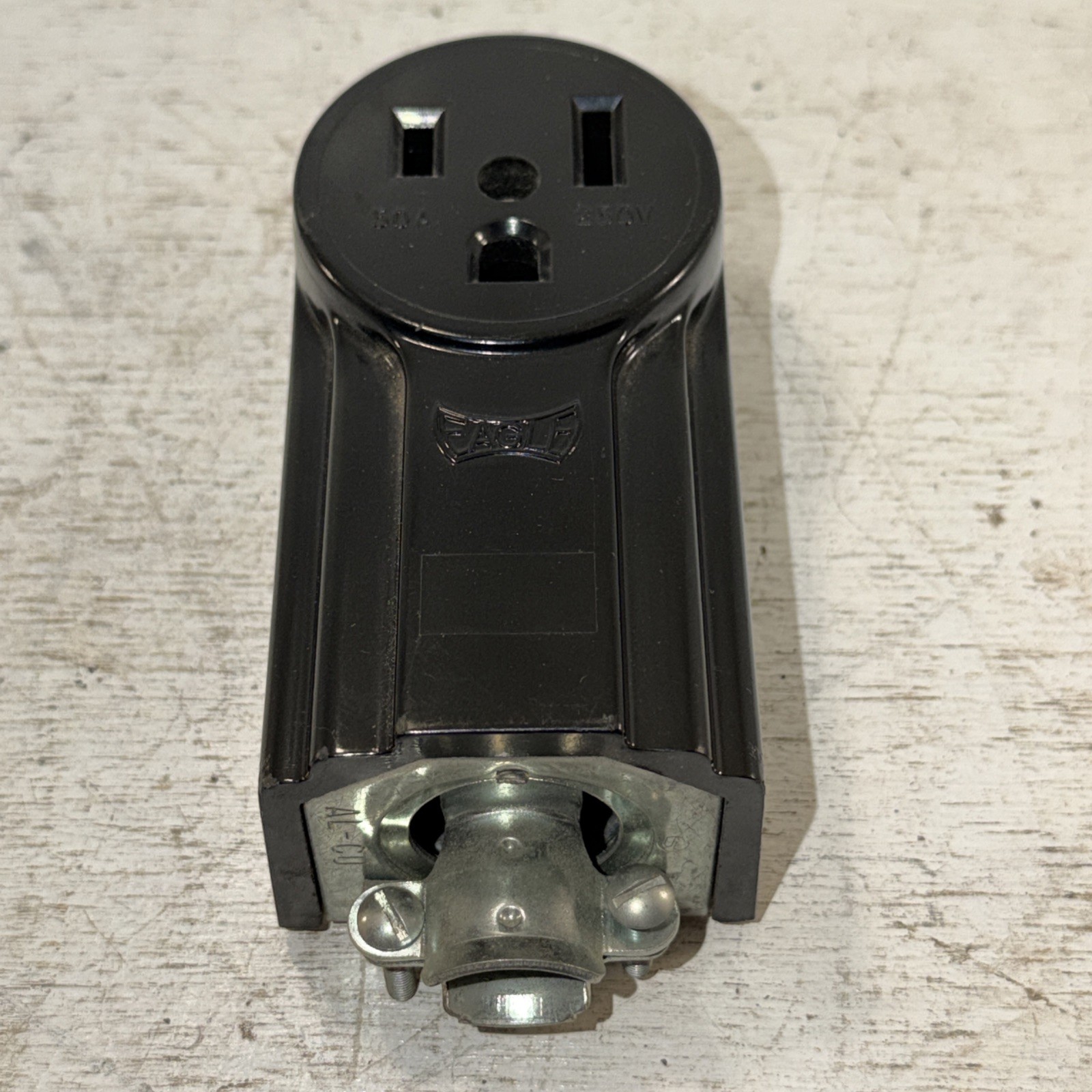NOS-Eagle Surface Receptacle CAT NO. 1252-BOX 50A-250V, 2-pole, 3 Wire Grounding