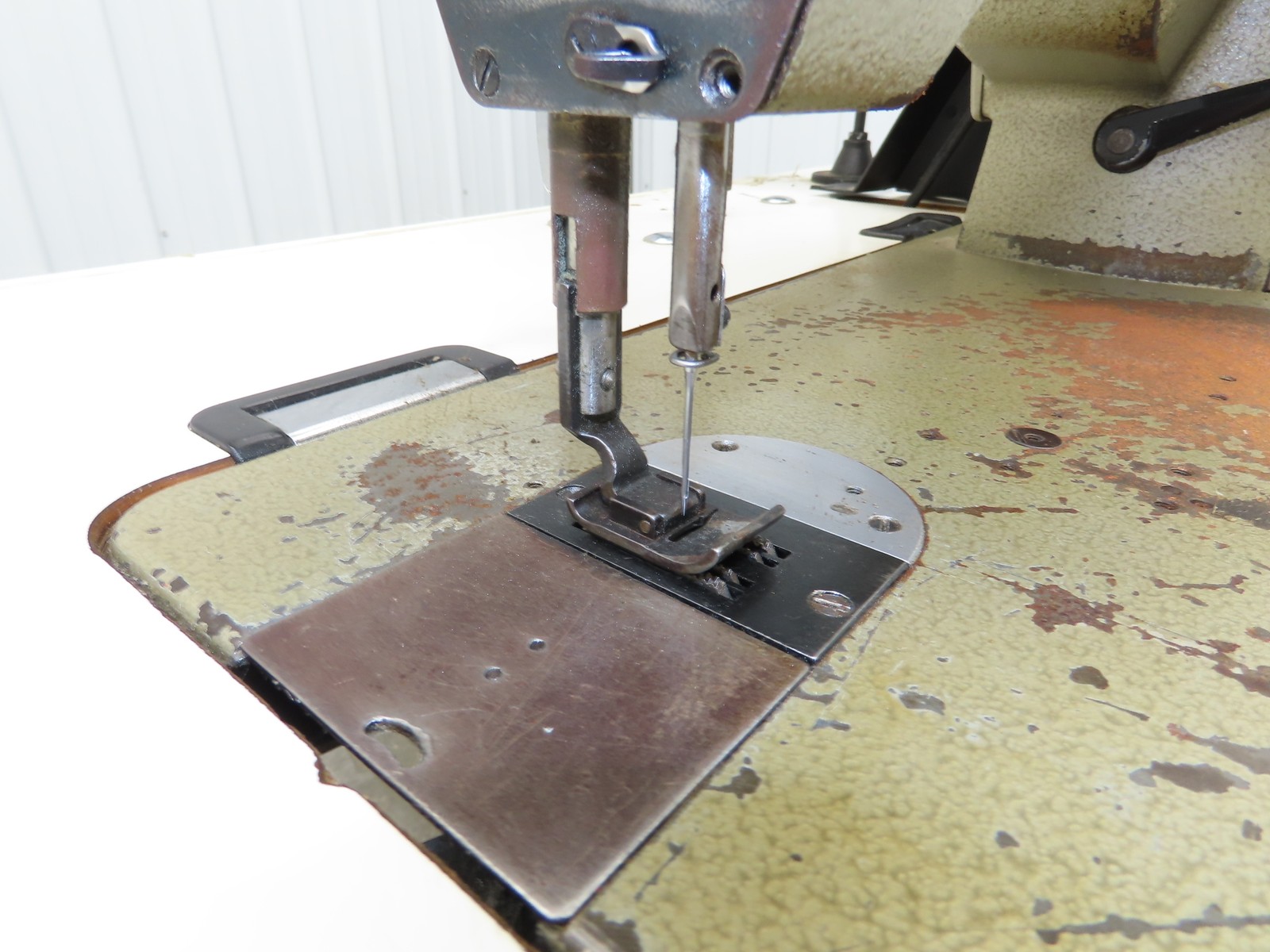 Singer 457 Industrial Sewing 3-step Zig Zag Rotary Take-up Machine 220VAC 3Ph