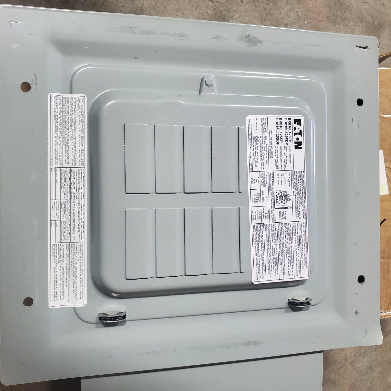 Eaton BR816L125FDP Eaton Indoor Main Lug 125A 8-Spaces 16-Circuits