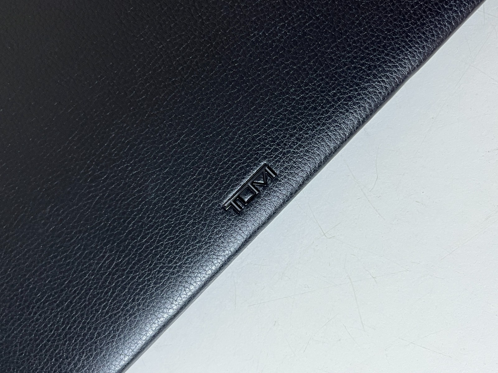 Tumi – Nassau – Leather Letter Pad – Black