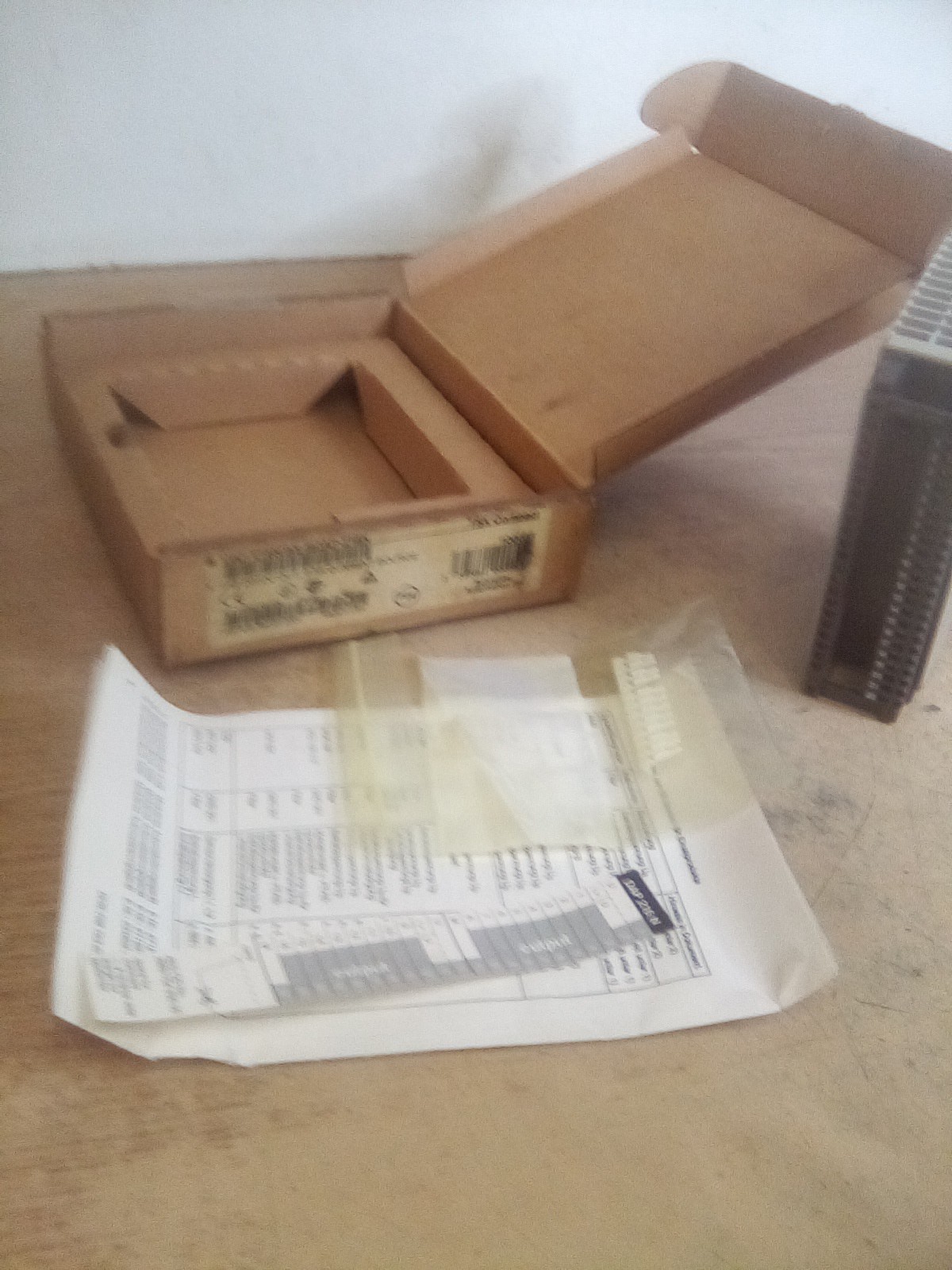 Schneider Automation DAP 216N/AS-BDAP-216N TSX Compact 24VDC