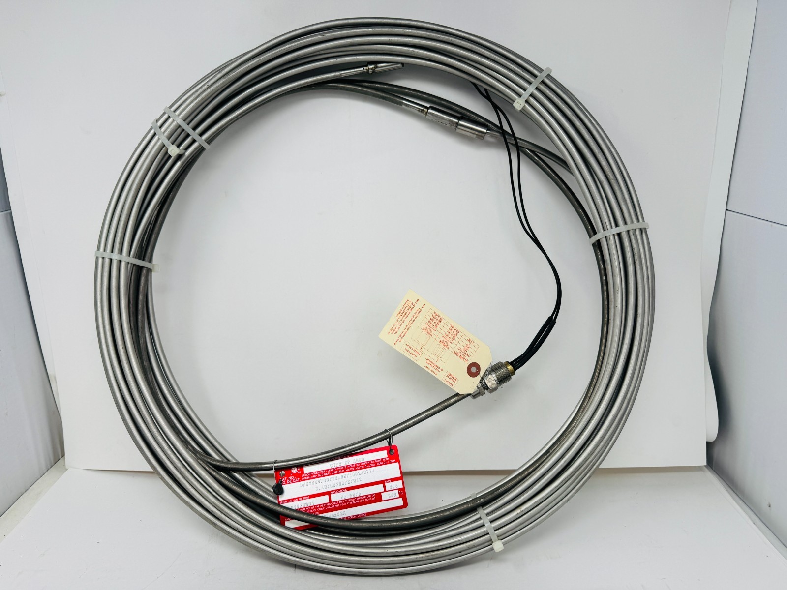Pyrotenax D/62SB3700/33.3M/1002/277/2.1M/LS23A/X/N12 1002 Watts Heating Cable