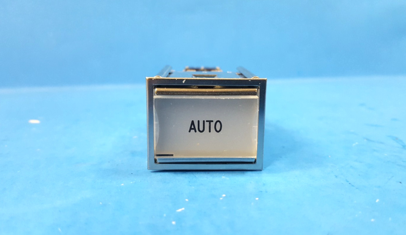 ONE-Indicating Switch, EATON, DPDT, 10EA1C1F10J2L(W)N1R1V12 Auto, w/ microswitch