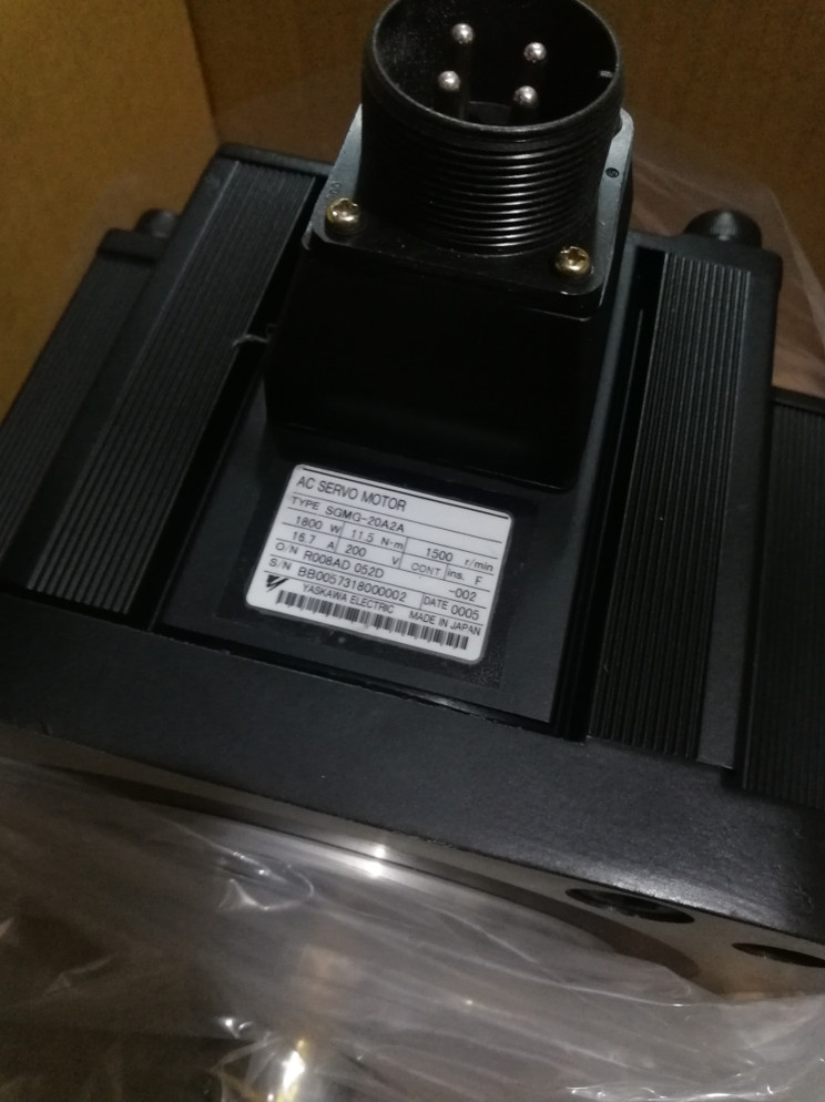 For YASKAWA SGMG-13A2A SGMG13A2A Servo Motor New In Box