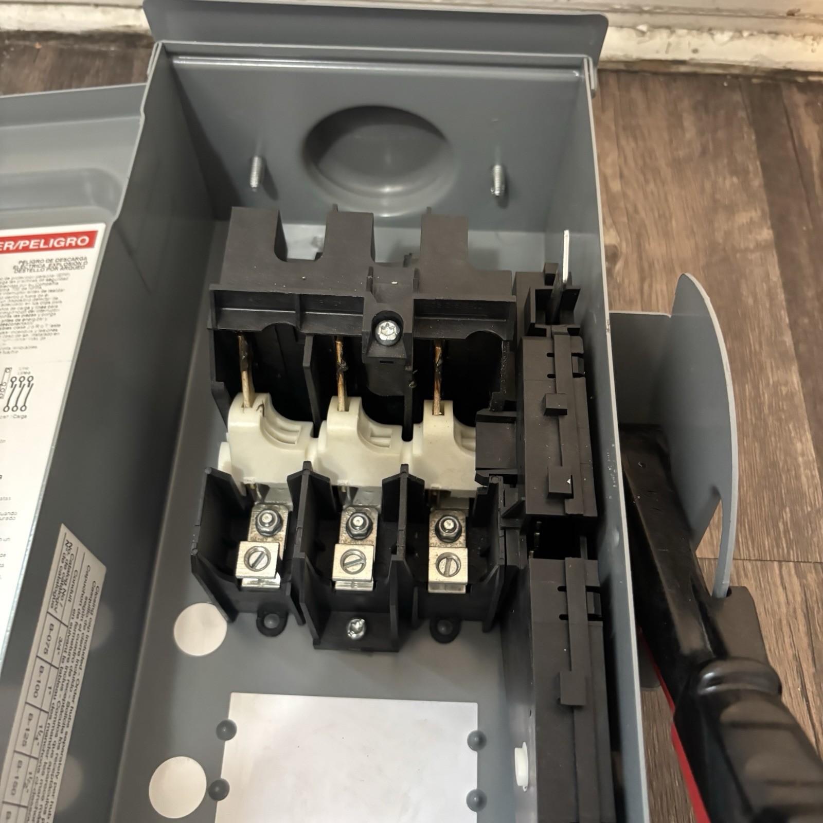 Square D HU361RB New Box Heavy Duty Disconnect Switch 30 Amp 600v 3 PhaseNema 3R