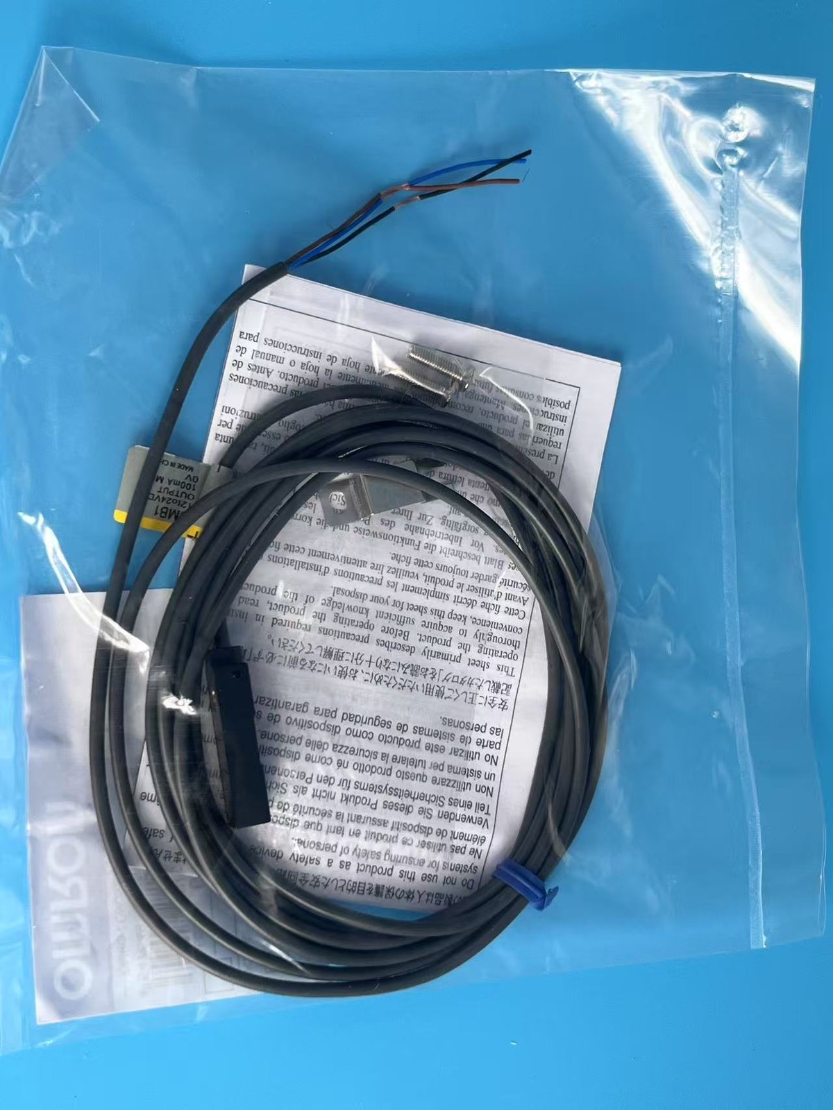 TL-W3MB1 Omron TL-W3MB1 Proximity Switch Fast Shipping*1