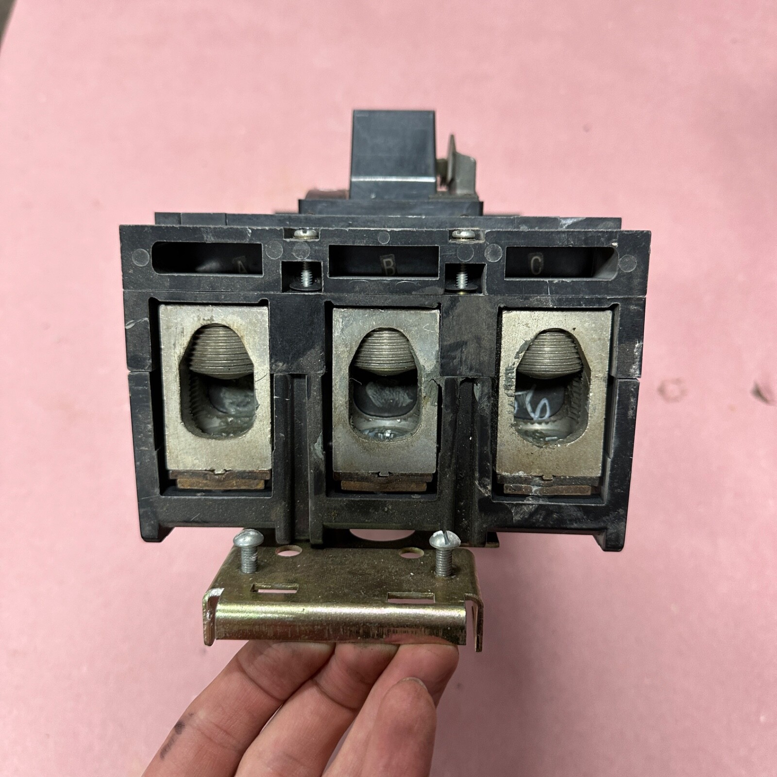 LA36300 SQUARE D 300A AMP 3P POLE 600V 30kA@480V I-LINE PLUG ON CIRCUIT BREAKER