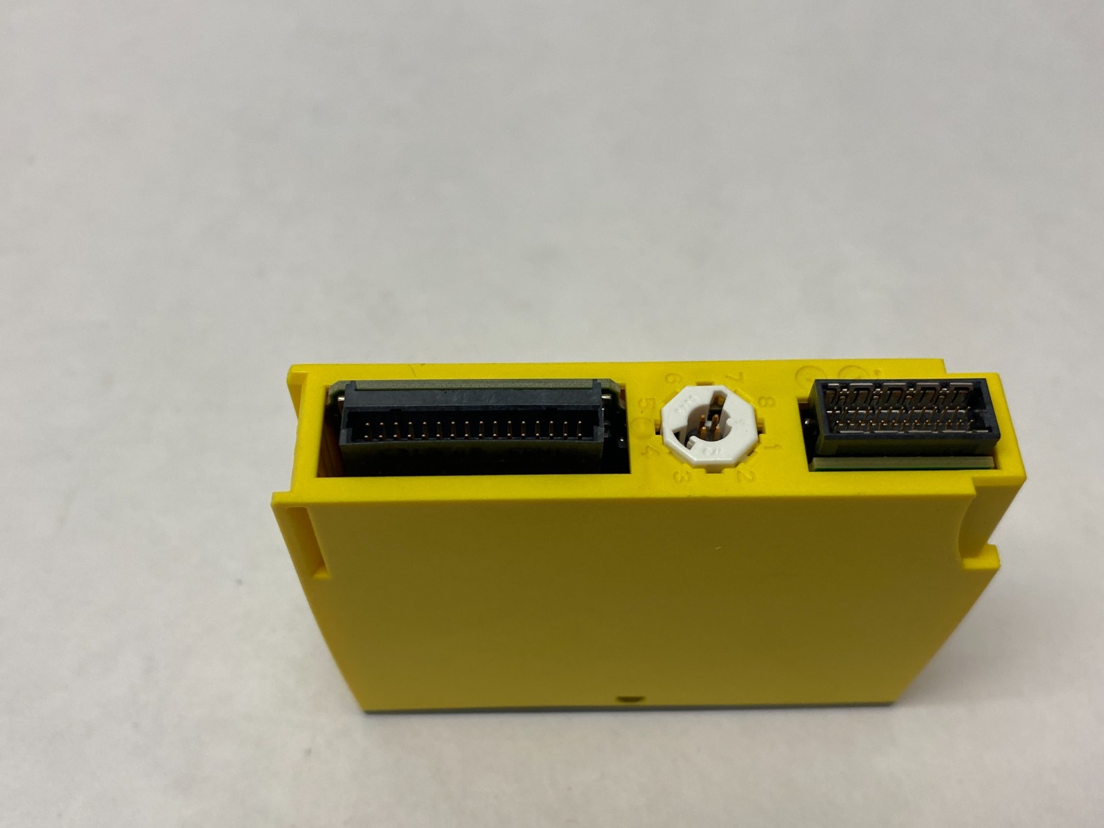 Siemens 6ES7 136-6DC00-0CA0 SIMATIC ET 200SP Digital Output Module F-DQ 8x 24VDC