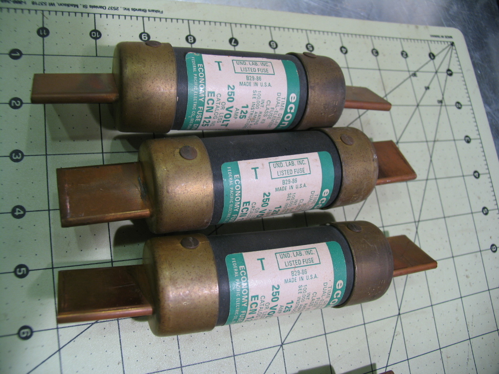 1 Never Used ENC-125 Fuse,7″ Long, ECON Dual-Element Time Delay 125Amp
