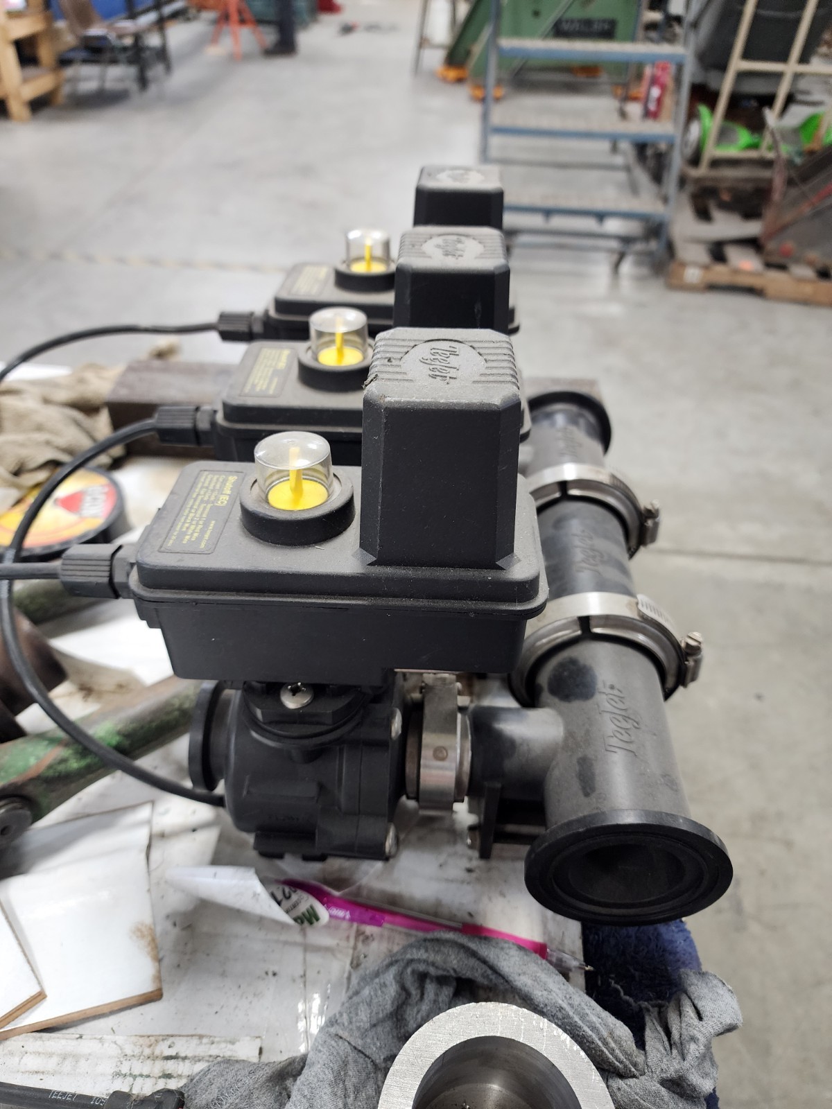 TeeJet 3 Valve 490 Shutoff Manifold