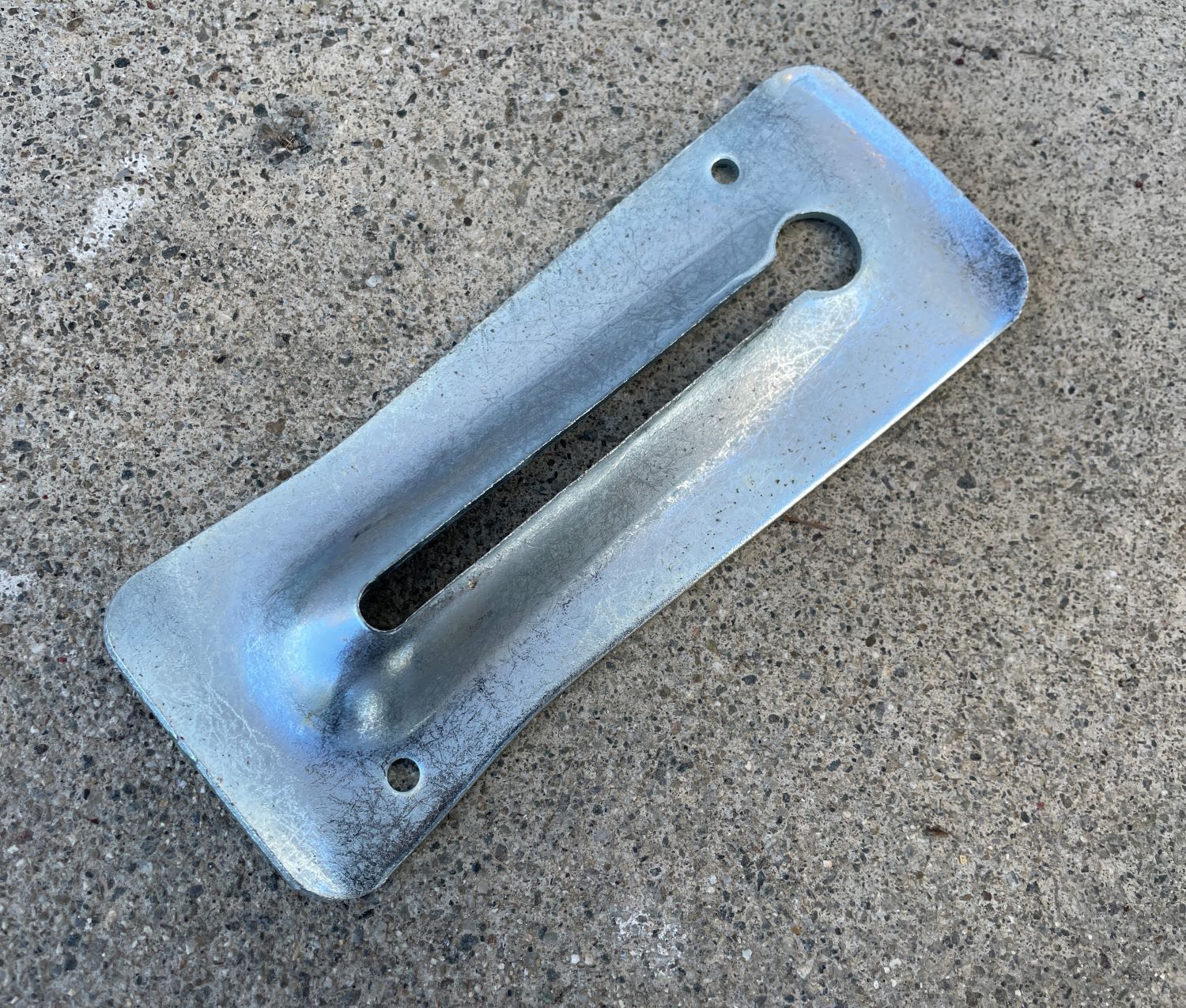 Sandbaggy Galvanized Steel Snap Tie Wedges (2 ⅜” x 6 ⅛”) for Concrete Formwork