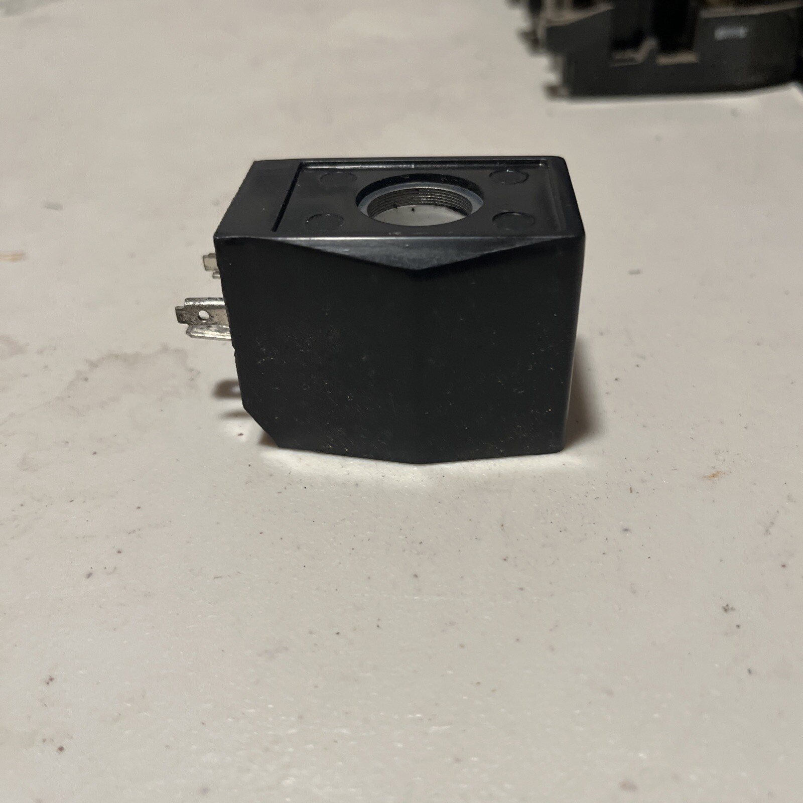AB410 AC110V solenoid valve water valve coil IP 00/65 SLGPC Sheng Ling