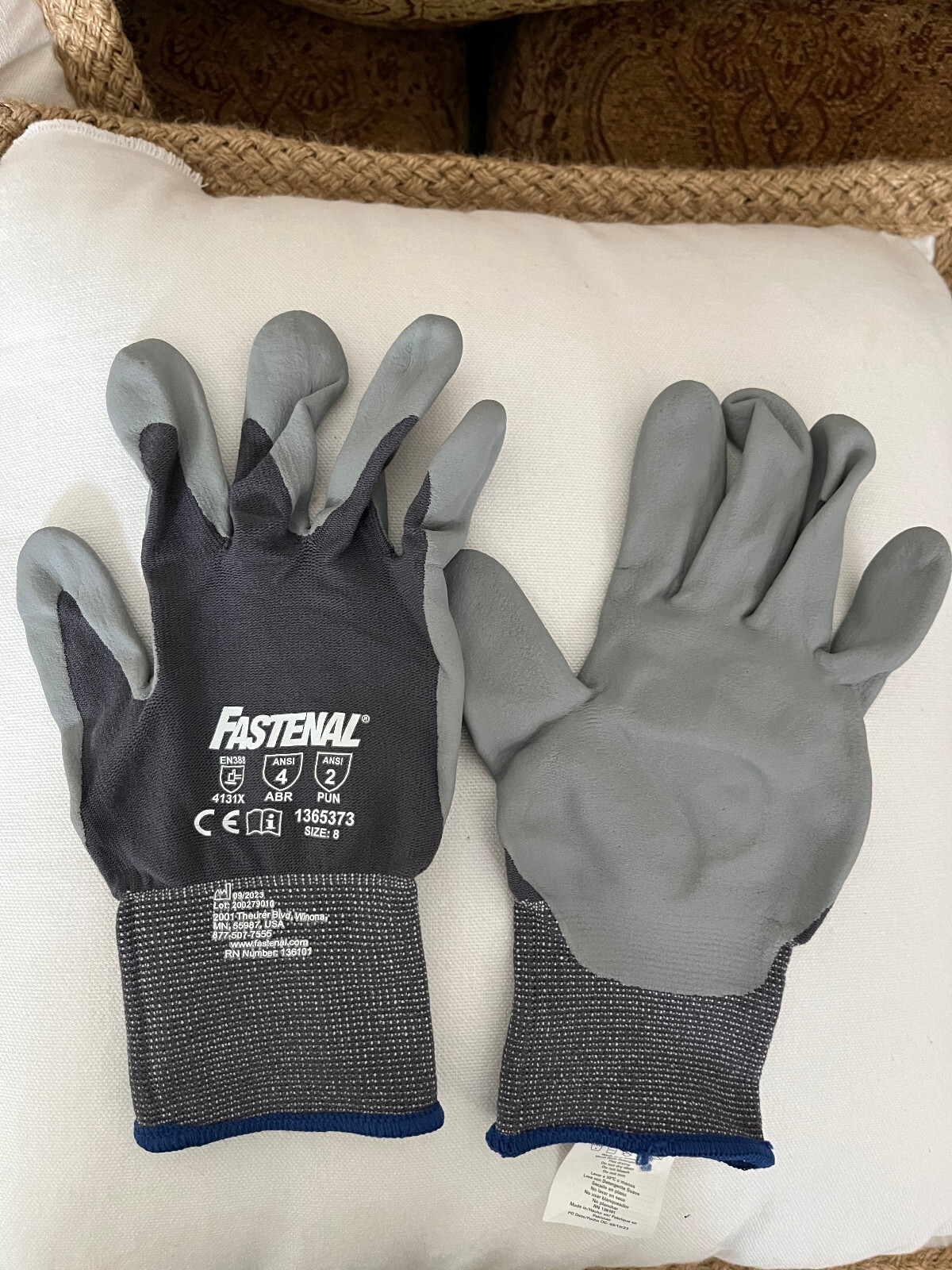Fastenal 262LF Nylon/Spandex Micro Foam Nitrile Breathable Palm Dip Glove- 6 prs