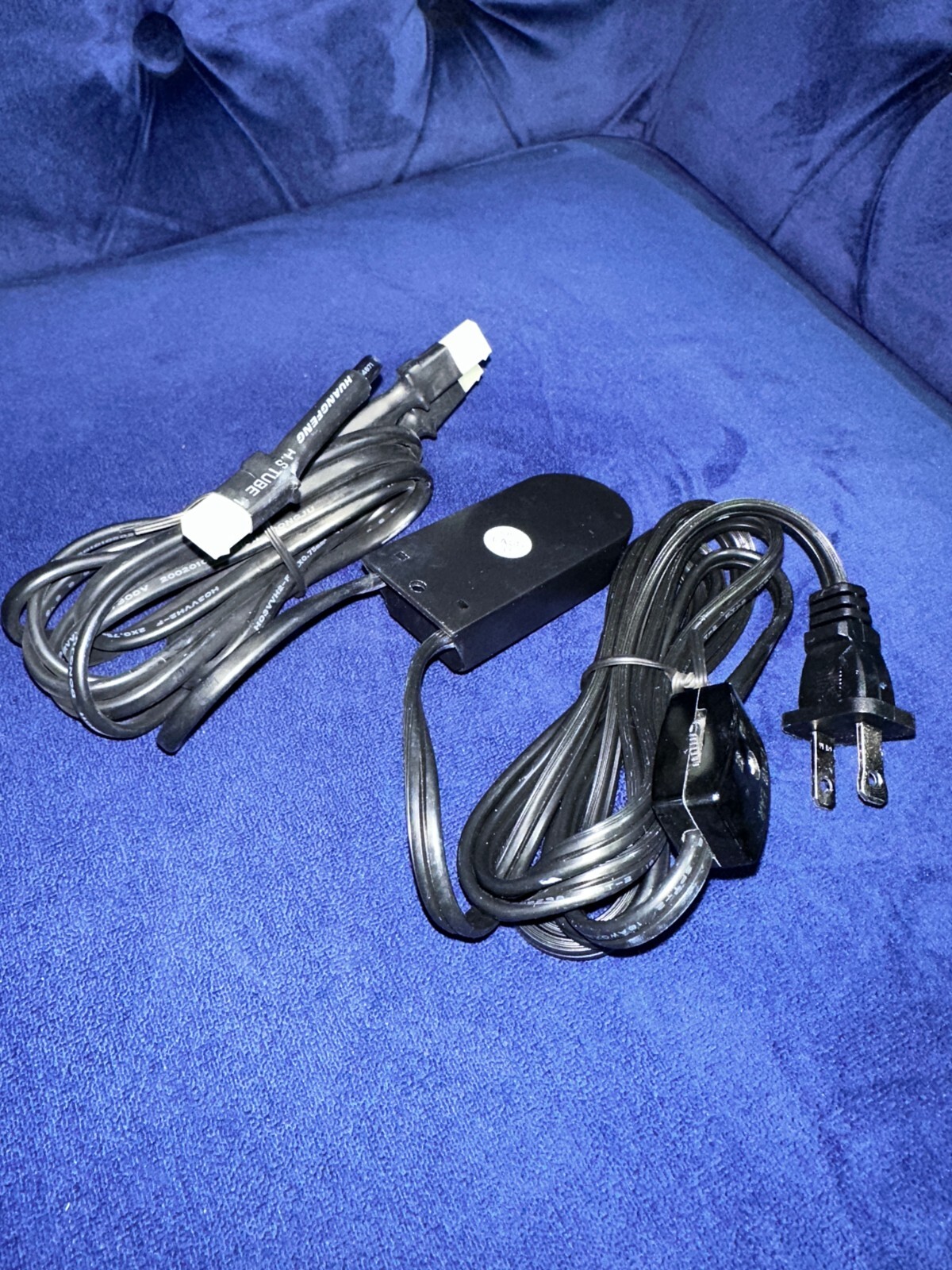 12 VOLT TRANSFORMER halogen or led Lamp – Input 120V – Output 12Volts 6.5 Amp