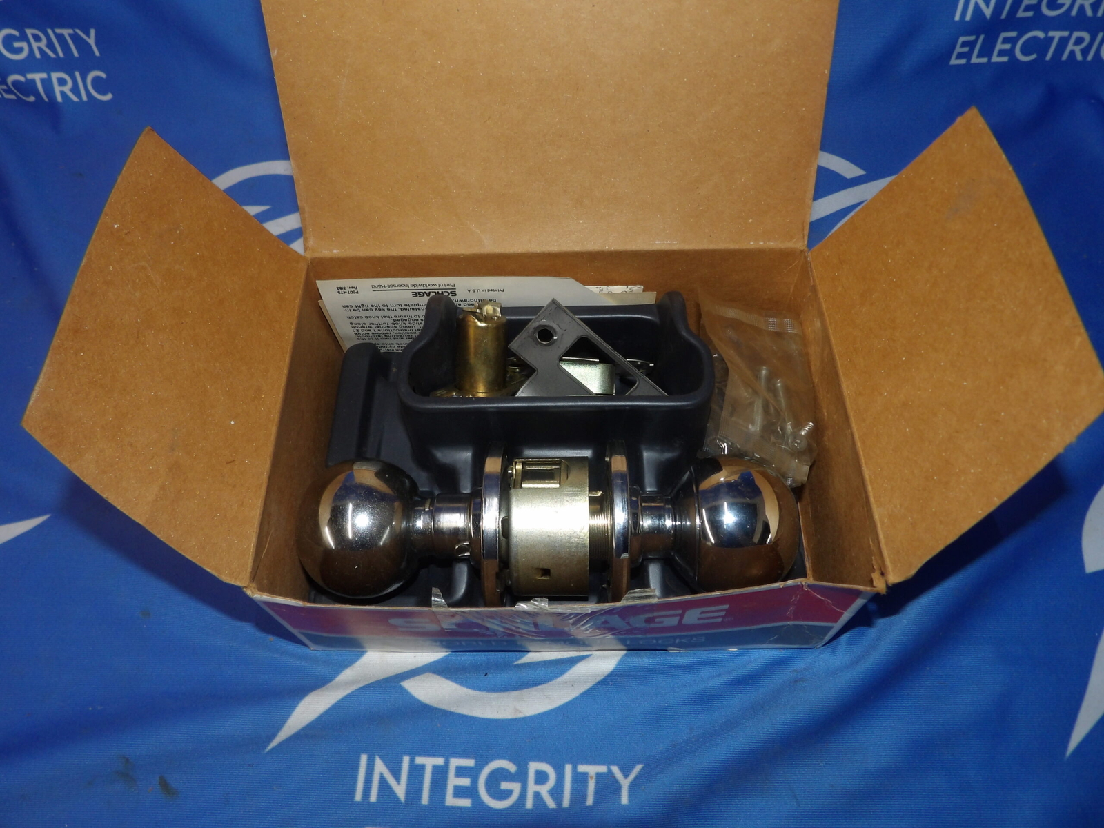 Schlage A Series A70PD-ORB-625 Orbit Style Lock Doorknob Set + 1 Year Warranty