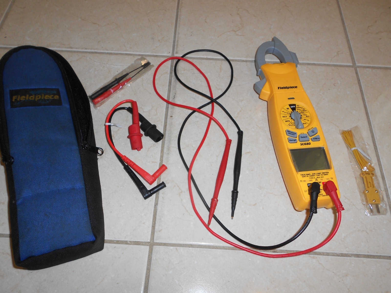 FIELDPIECE MODEL SC680 CLAMP METER WITH LEADS