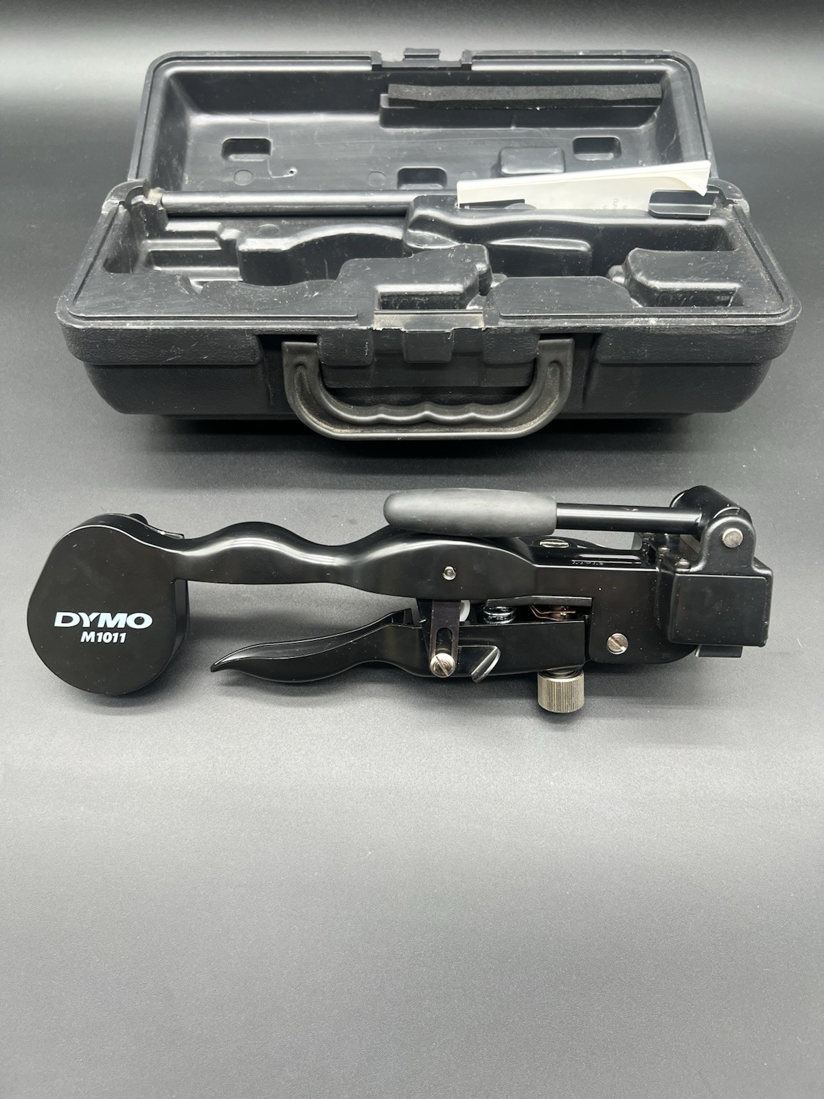 Dymo Rhino M1011 Industrial Metal Tape Embosser – Tested – Read