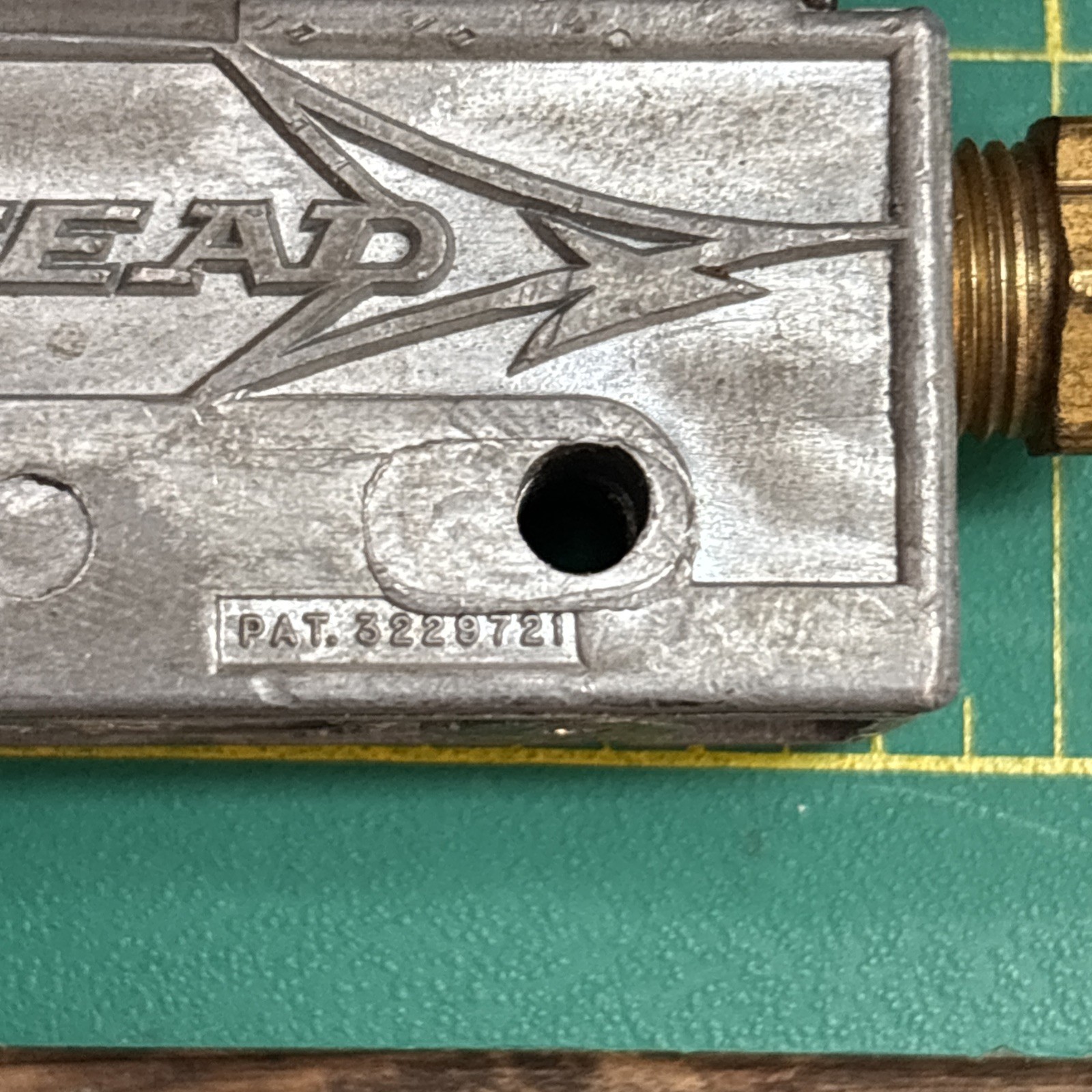 Mead MV-75 Micro-Line 3-Way Roller Lever Pneumatic Valve Body Only