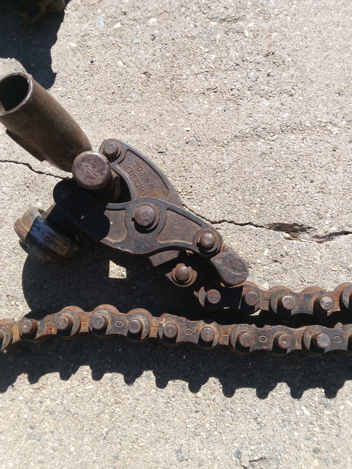 Ridgid No 206 1-1/2″ to 6″ Ratcheting Chain Soil Pipe Cutter Used