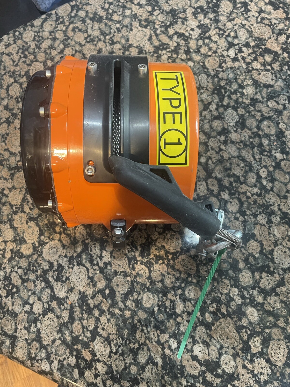 MSA latchways Self Retracting Lifeline (self)